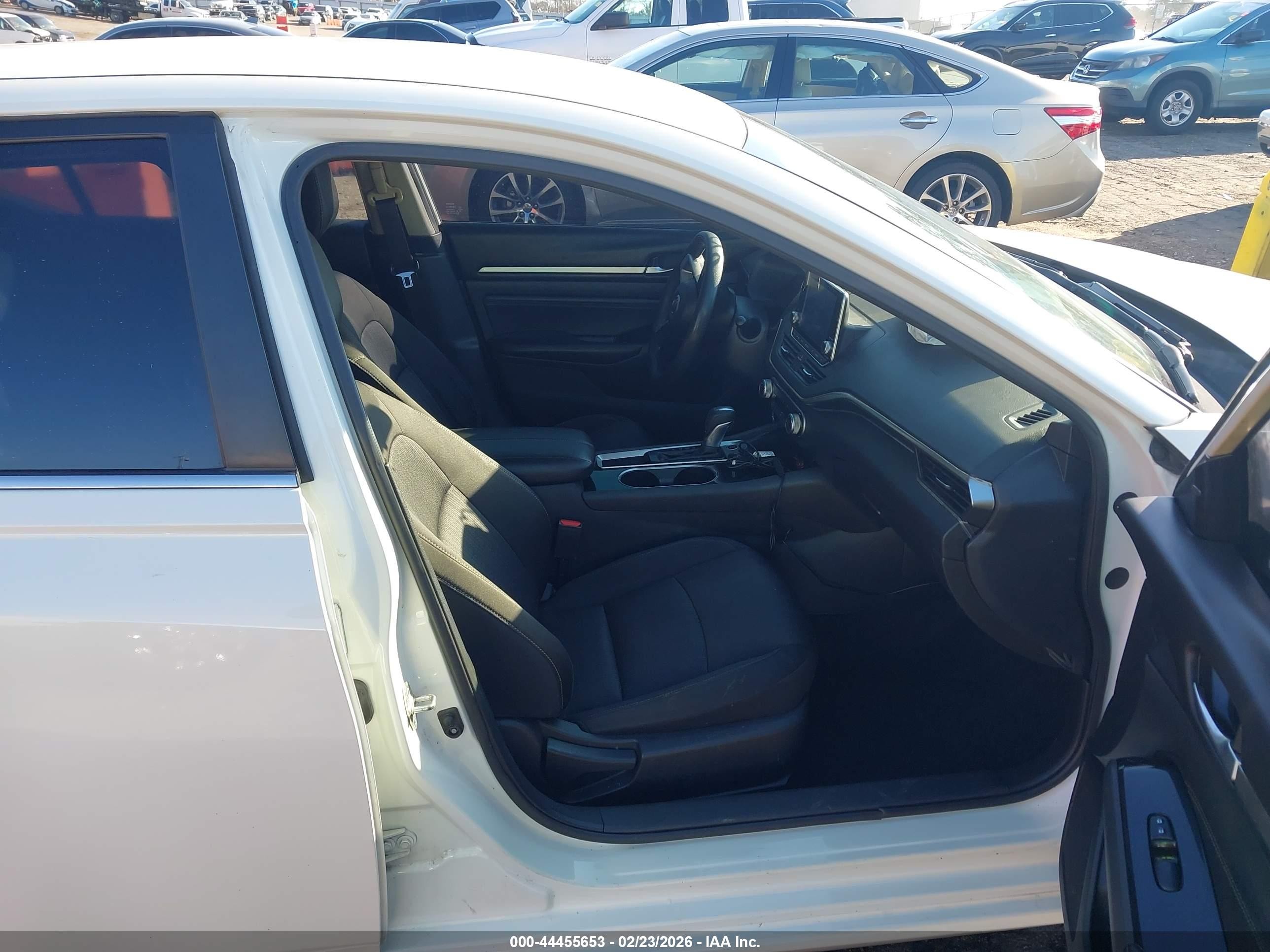 2021 Nissan Altima Sv Fwd White vin: 1N4BL4DV7MN302333