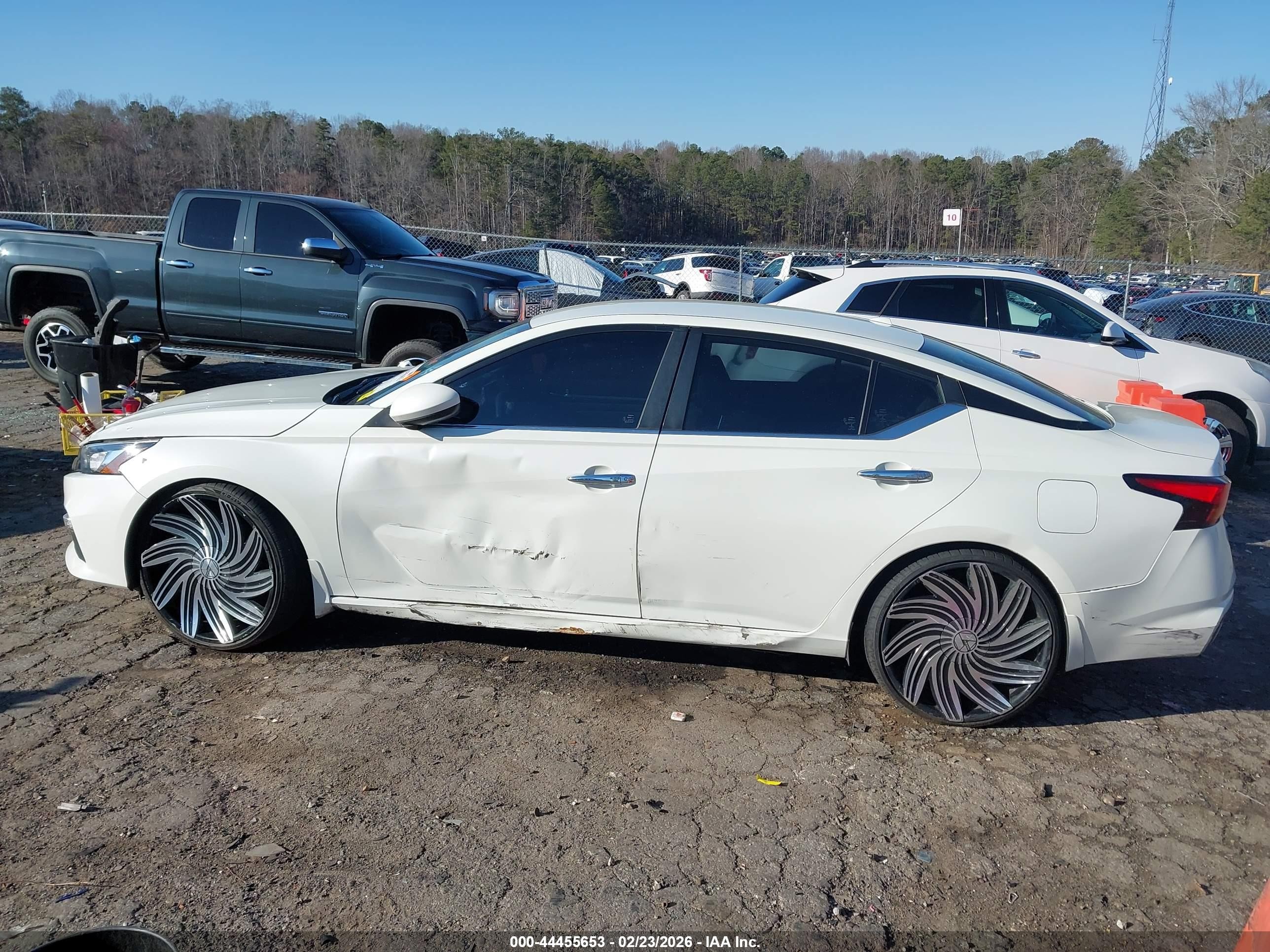 2021 Nissan Altima Sv Fwd White vin: 1N4BL4DV7MN302333