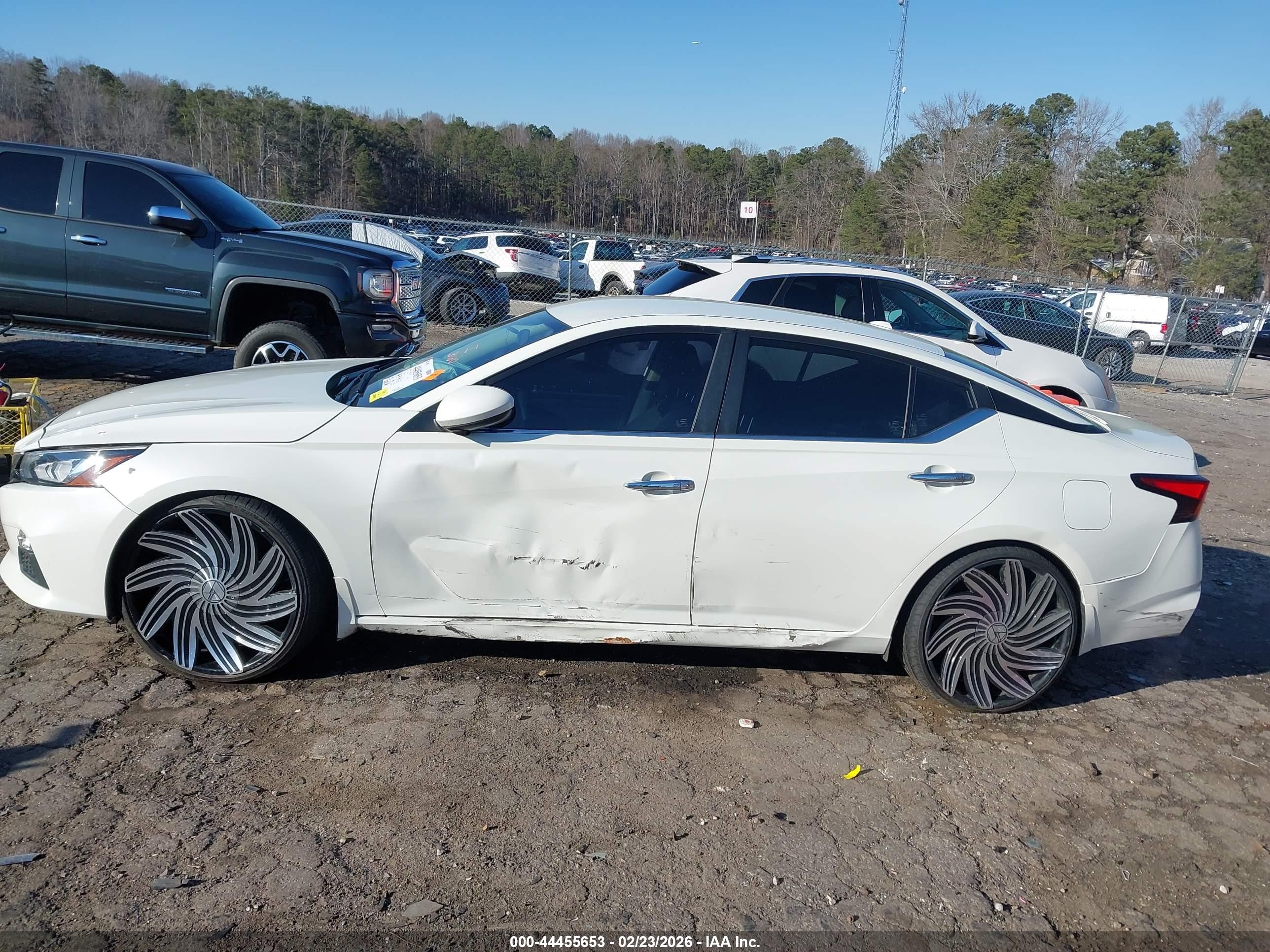 2021 Nissan Altima Sv Fwd White vin: 1N4BL4DV7MN302333