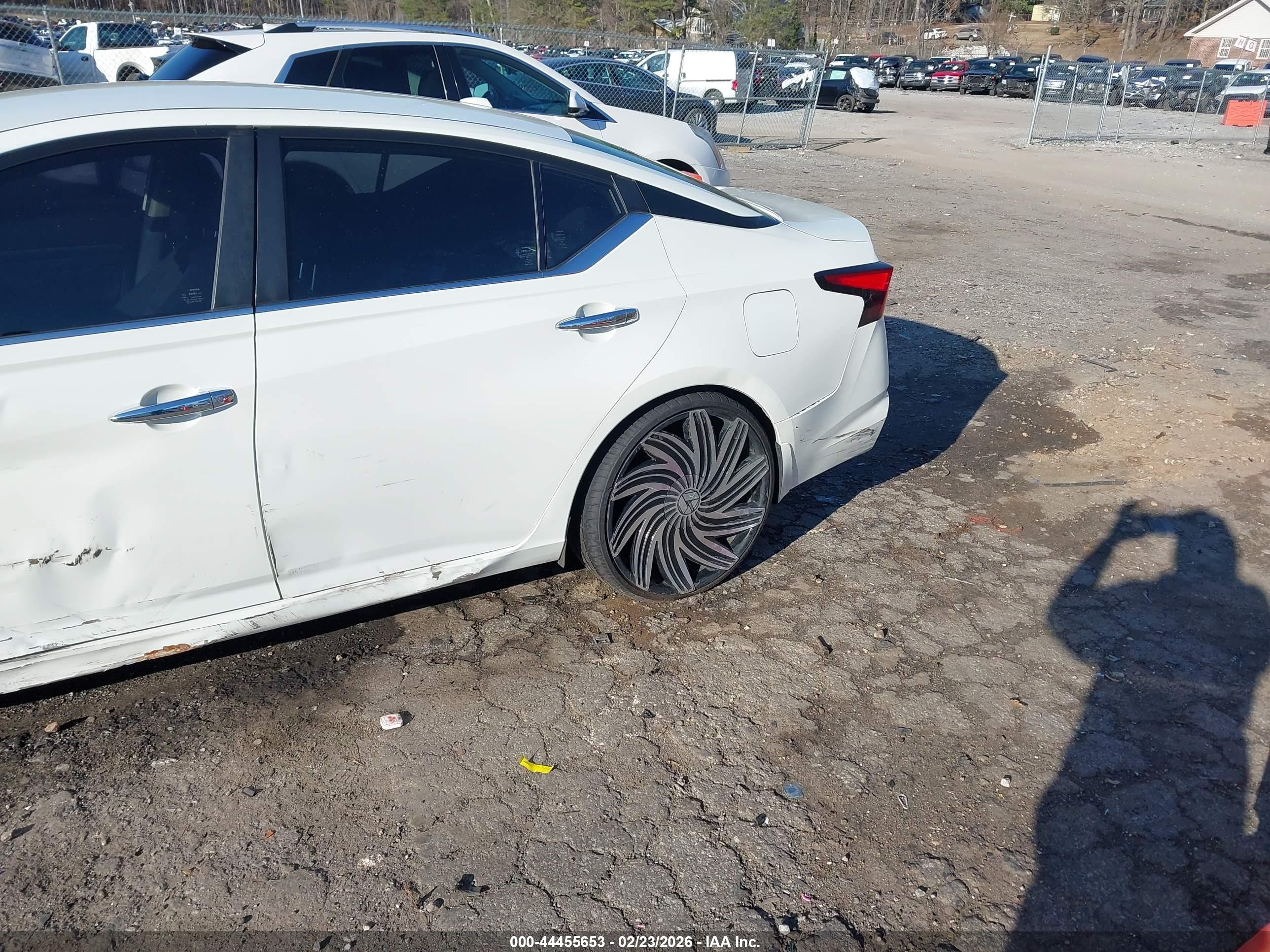2021 Nissan Altima Sv Fwd White vin: 1N4BL4DV7MN302333