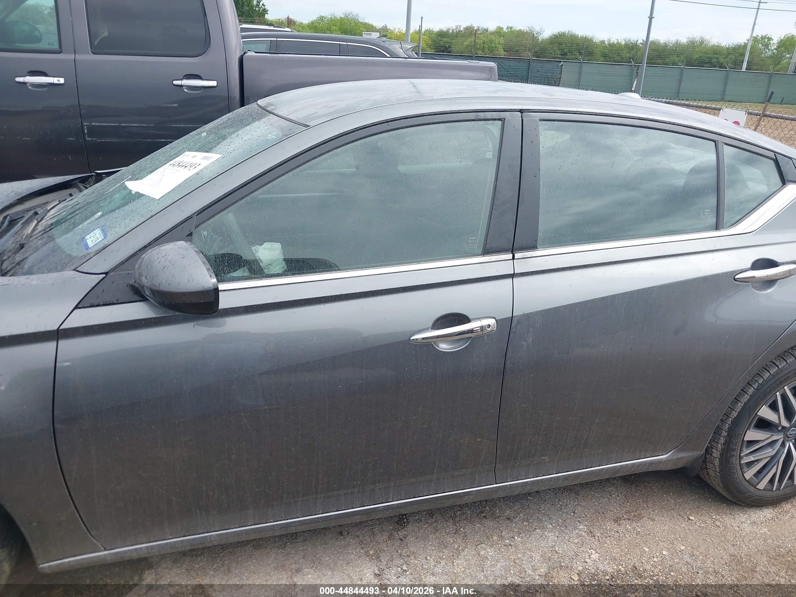 2023 Nissan Altima Sv Fwd Серый vin: 1N4BL4DV7PN339435