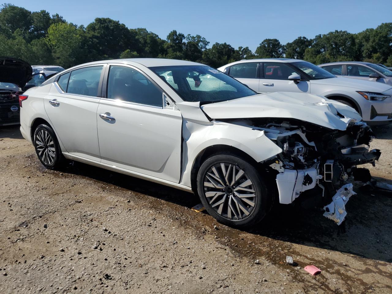 2025 Nissan Altima Sv White vin: 1N4BL4DV8SN375370 Damage: Right Mirror, Missing, Replacement Required