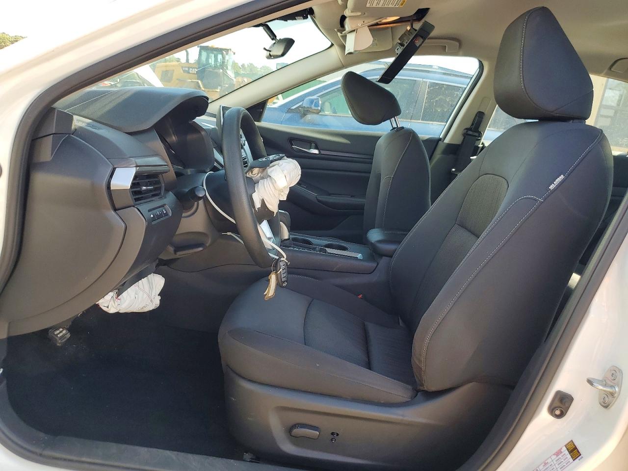 2025 Nissan Altima Sv White vin: 1N4BL4DV8SN375370