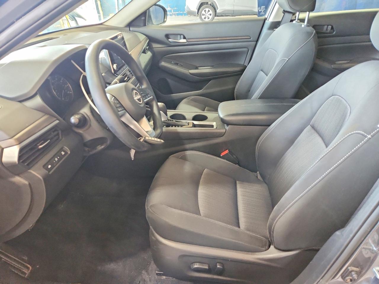 2025 Nissan Altima Sv Gray vin: 1N4BL4DV8SN388961