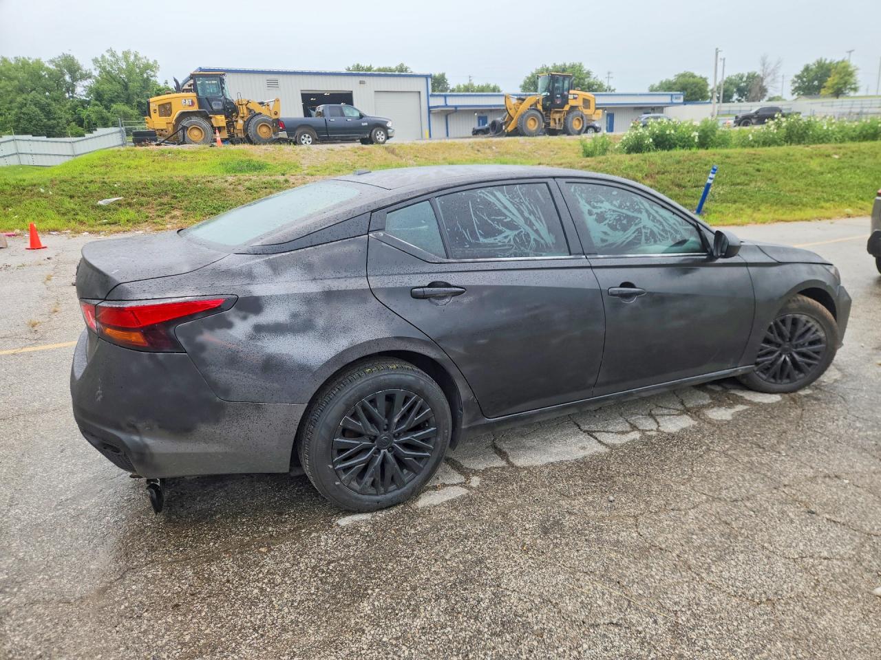 2025 Nissan Altima Sv Gray vin: 1N4BL4DV8SN404091
