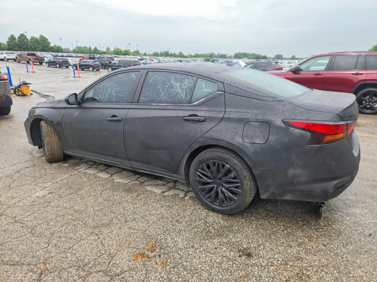 2025 Nissan Altima Sv Gray vin: 1N4BL4DV8SN404091