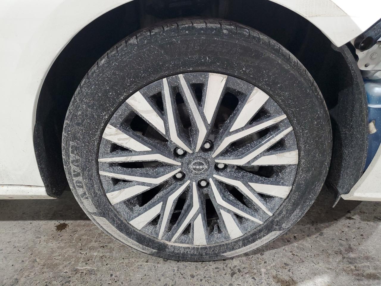 2025 Nissan Altima Sv White vin: 1N4BL4DV9SN304792 Damage: Right Front Wheel, Curb Rash, 7 To 8 Inches