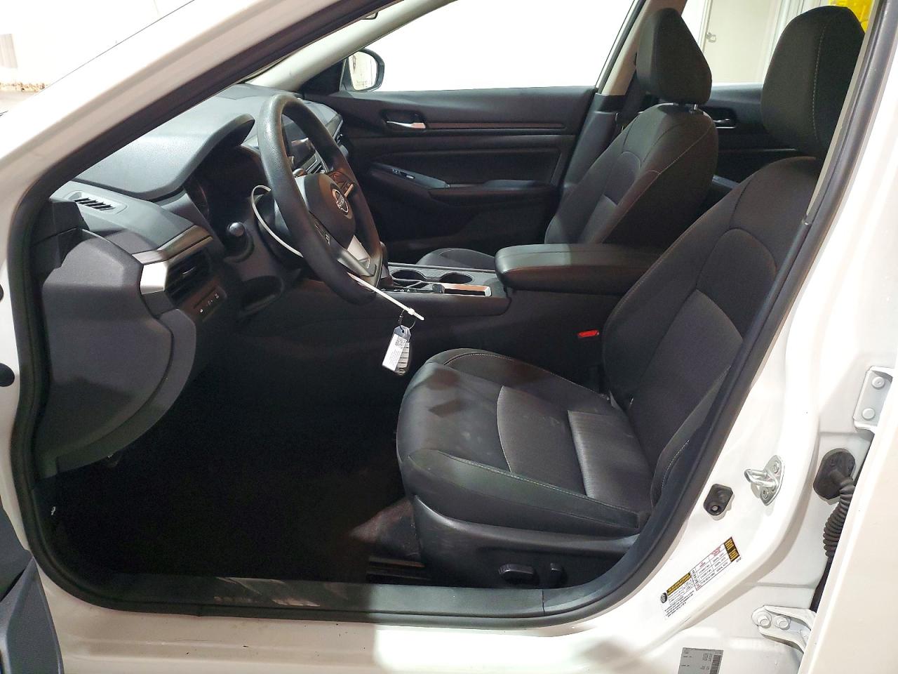 2025 Nissan Altima Sv White vin: 1N4BL4DV9SN304792