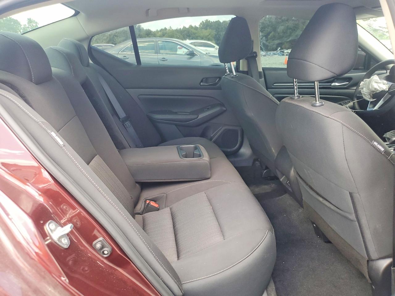 2025 Nissan Altima Sv Maroon vin: 1N4BL4DV9SN346508