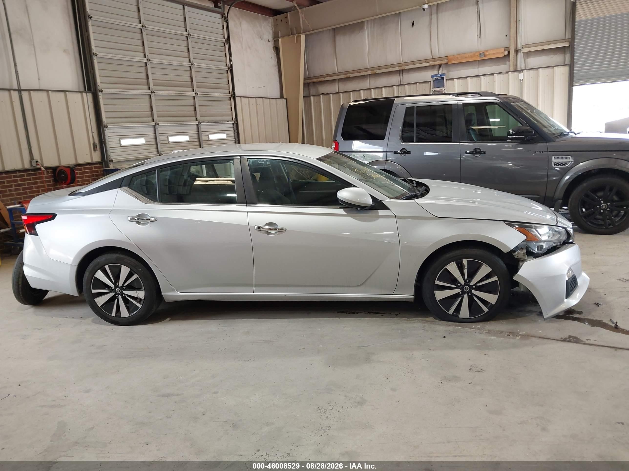 2021 Nissan Altima Sv Fwd Silver vin: 1N4BL4DVXMN364602