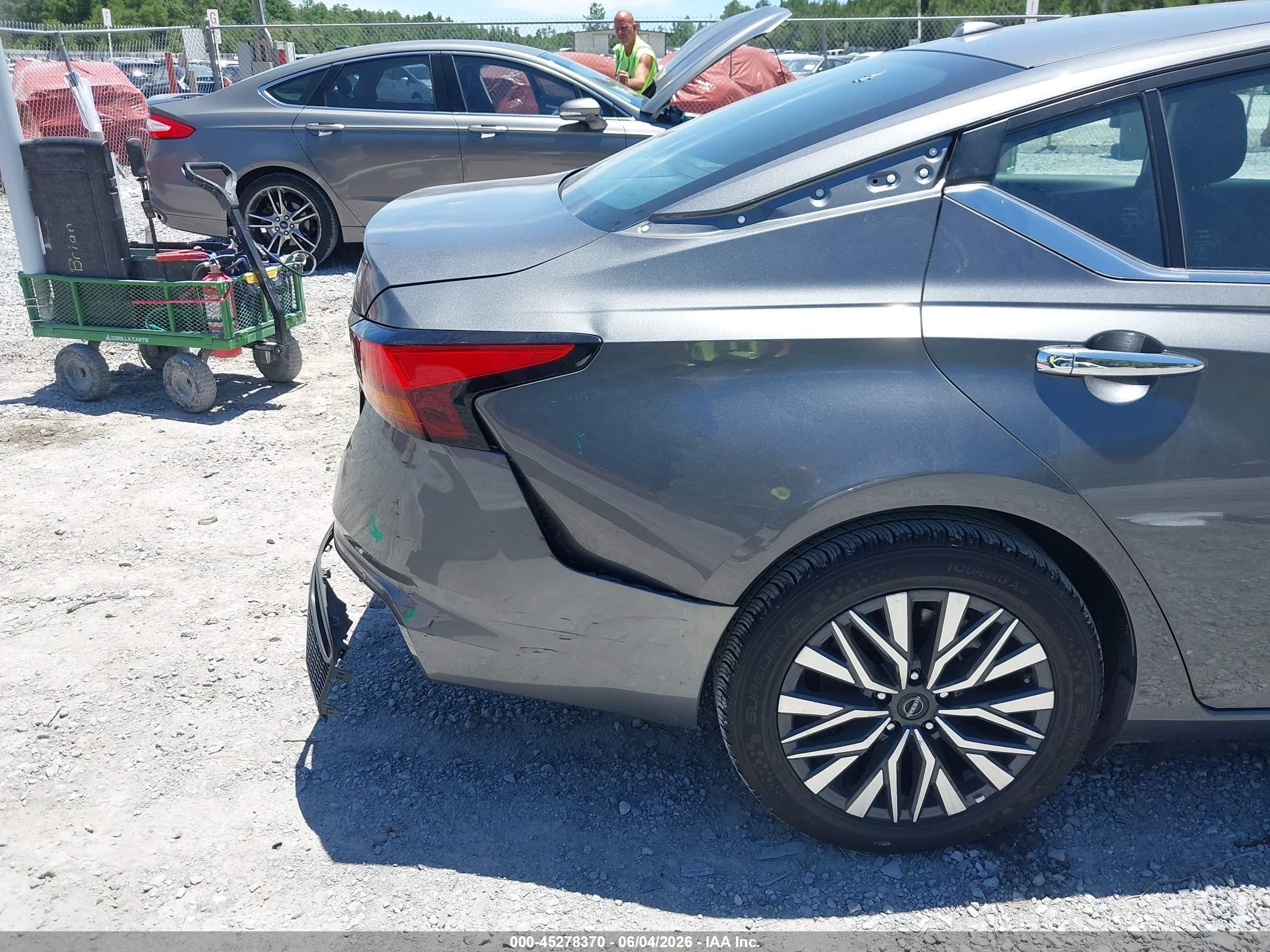 2025 Nissan Altima Sv Fwd Gray vin: 1N4BL4DVXSN313890