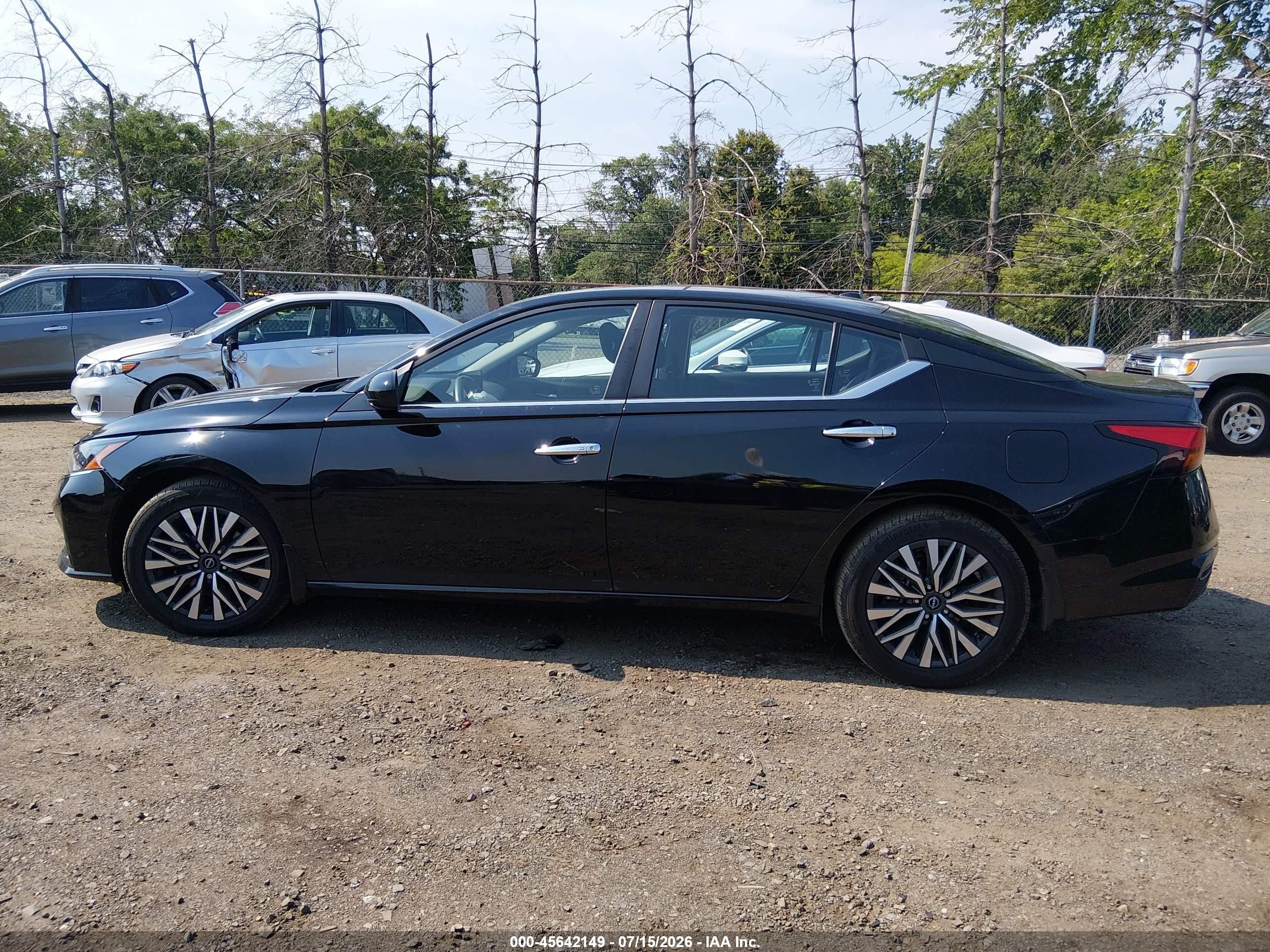 2024 Nissan Altima Sv Intelligent Awd Black vin: 1N4BL4DW2RN325194