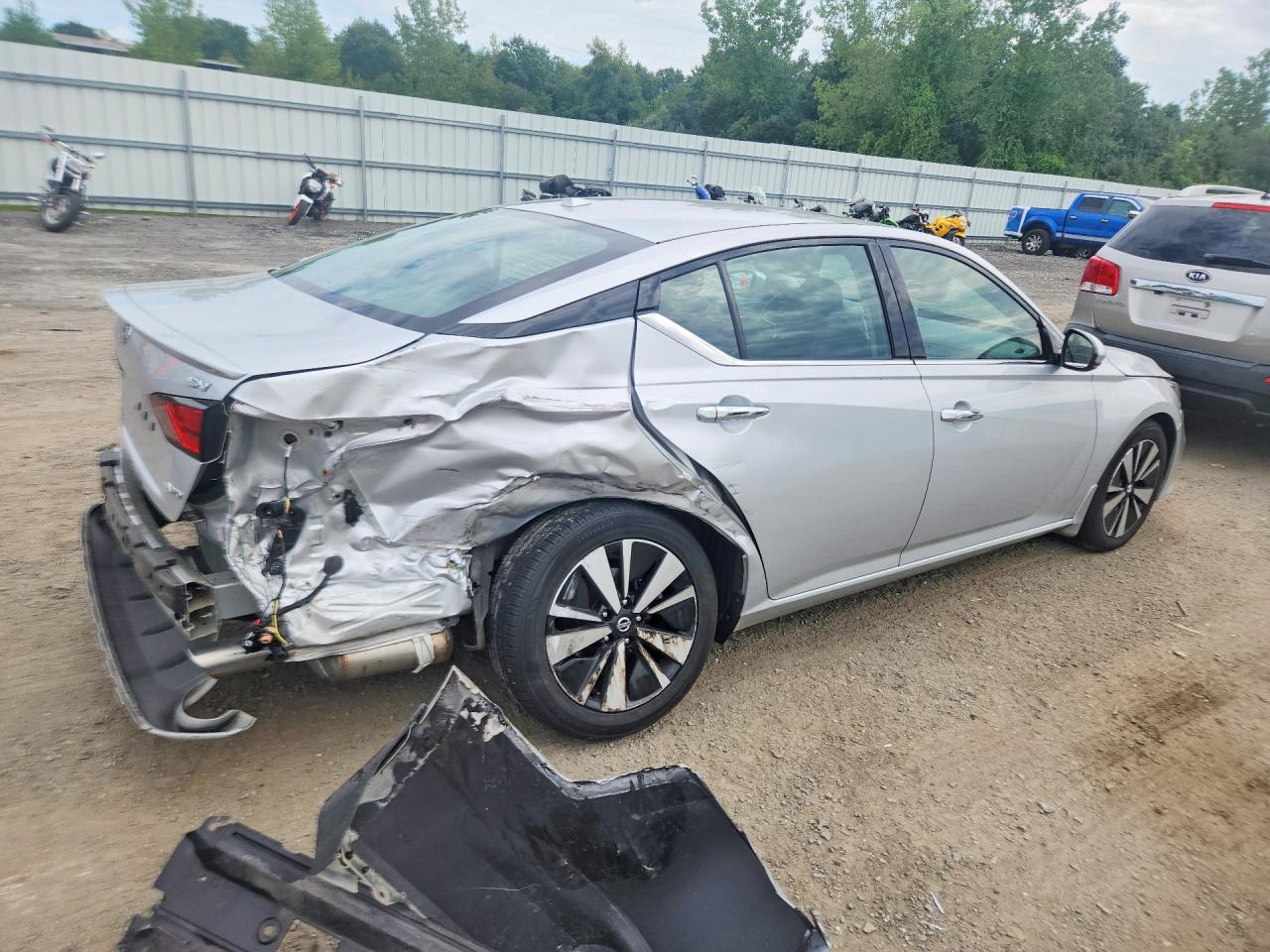 2020 Nissan Altima Sv Silver vin: 1N4BL4DW4LC119006