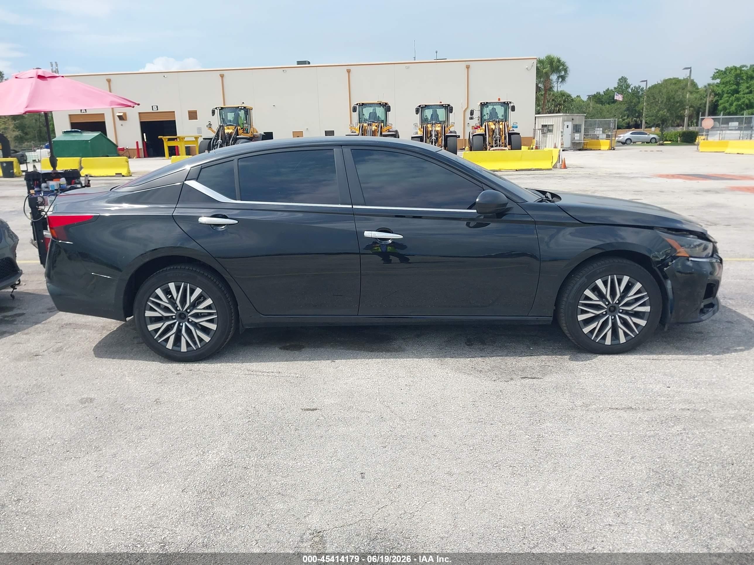 2025 Nissan Altima Sv Awd Черный vin: 1N4BL4DW6SN352288