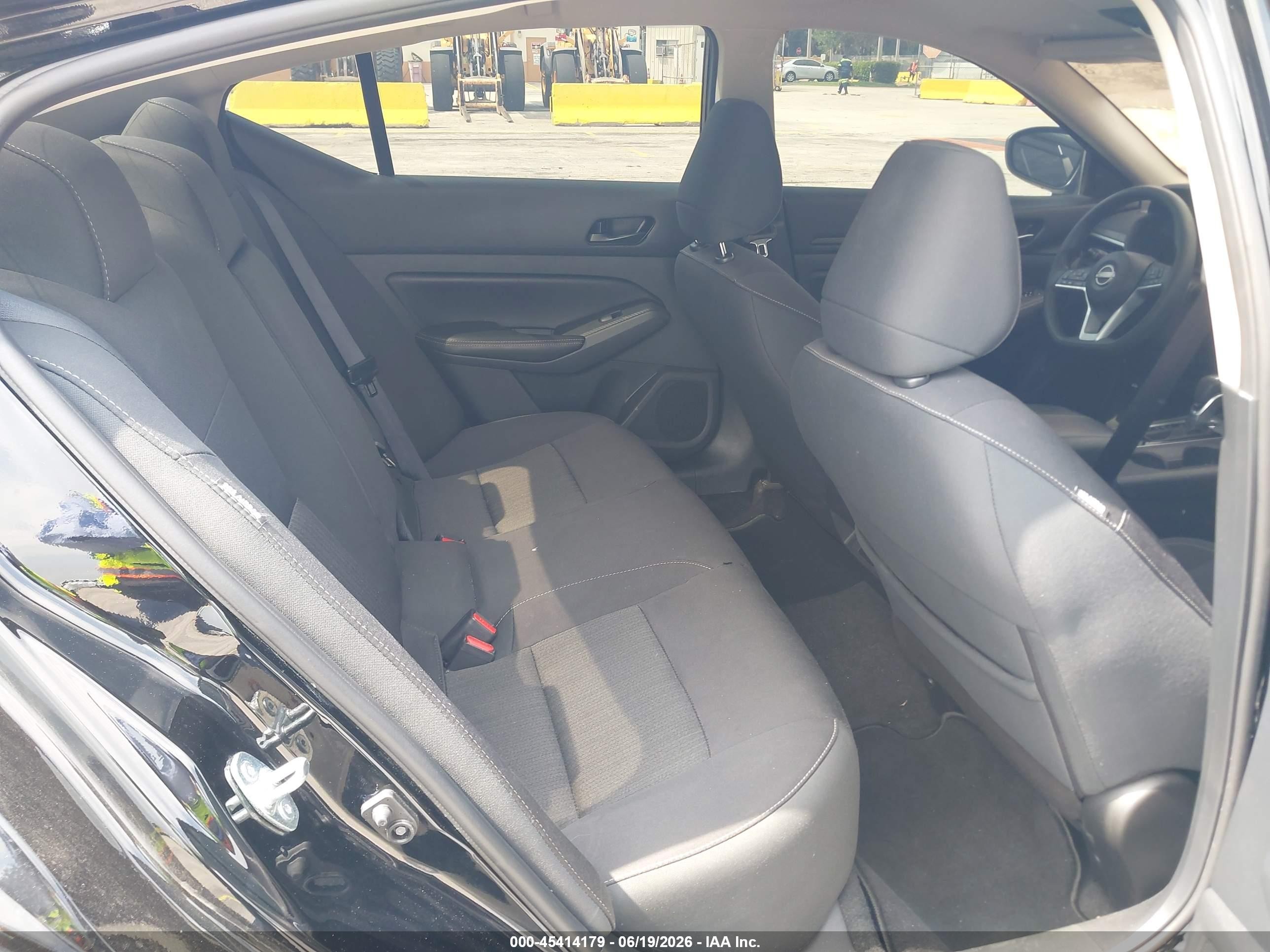 2025 Nissan Altima Sv Awd Черный vin: 1N4BL4DW6SN352288