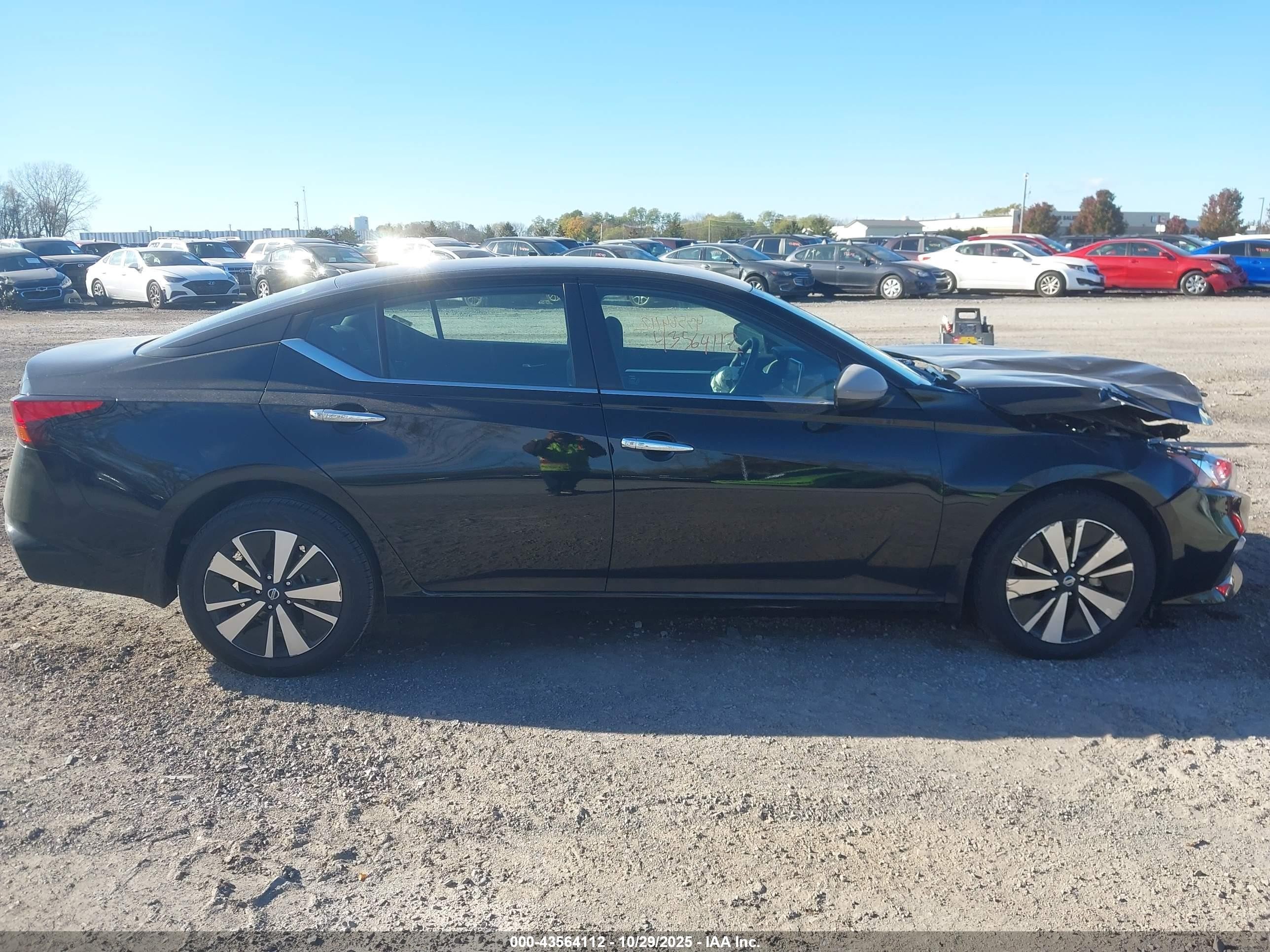 2022 Nissan Altima Sv Intelligent Awd Black vin: 1N4BL4DW8NN383787