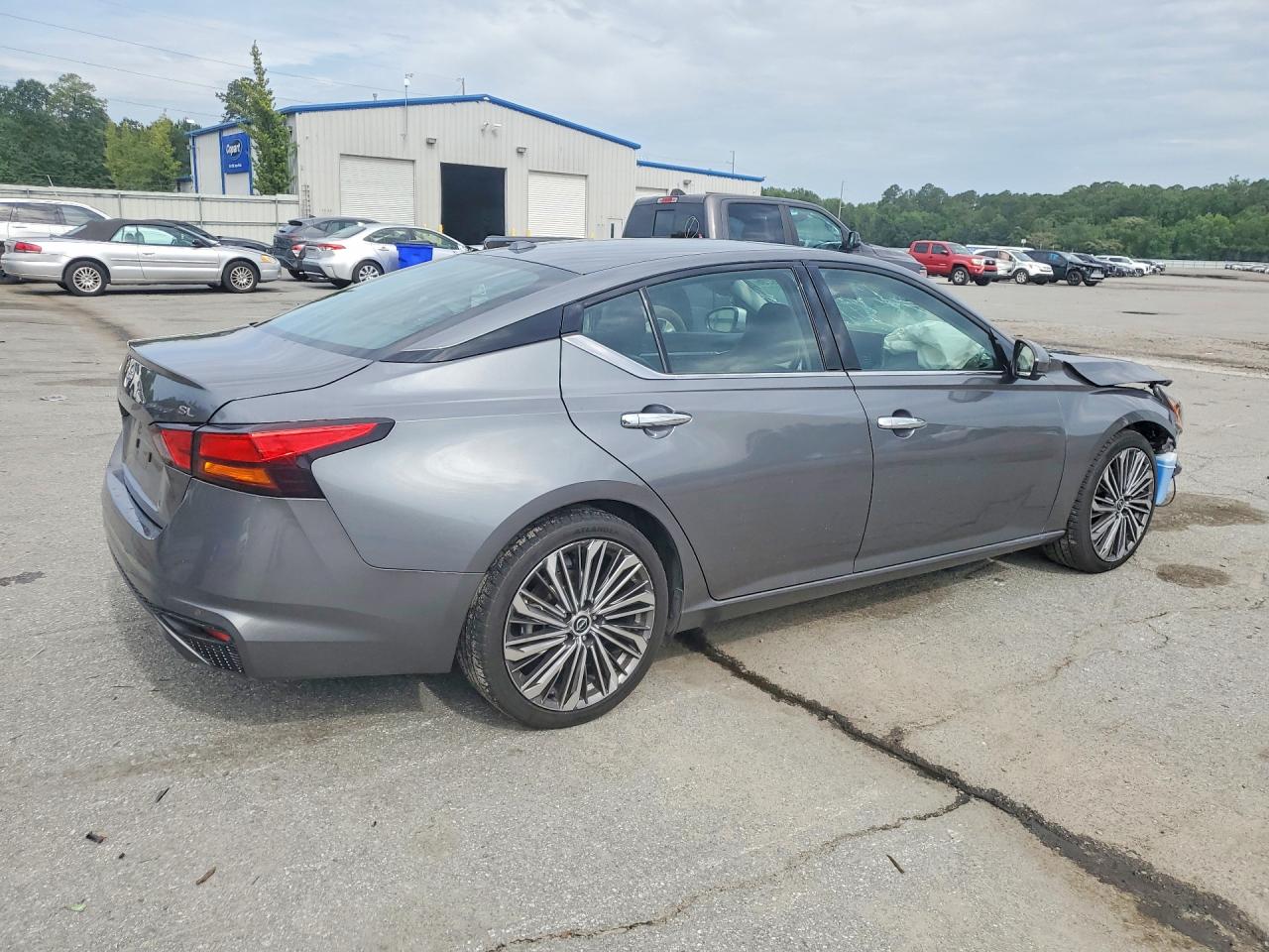 2023 Nissan Altima Sl Gray vin: 1N4BL4EV7PN396880