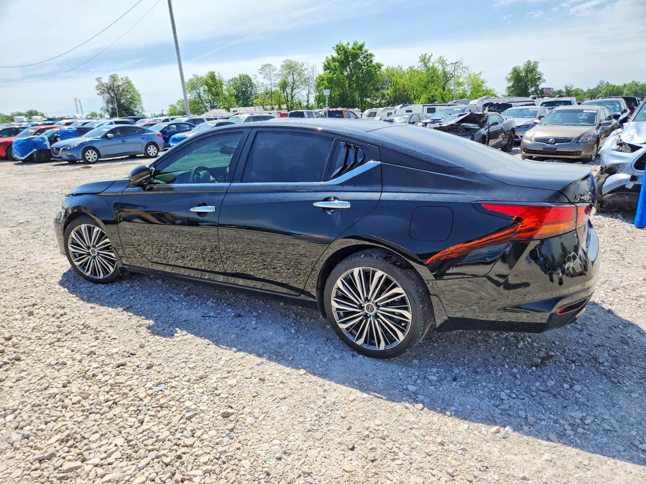 2024 Nissan Altima 2.5 Sl Black vin: 1N4BL4EVXRN428742