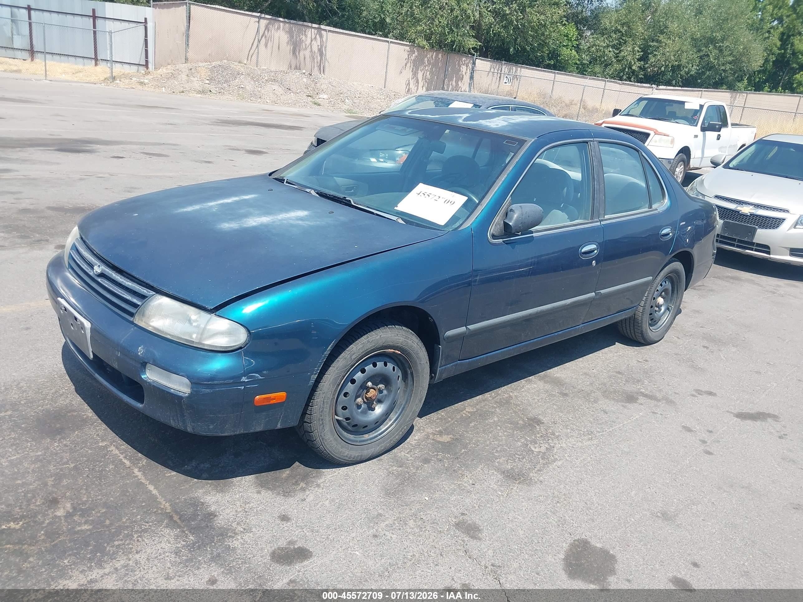 1996 Nissan Altima Xe/gxe/se/gle Blue vin: 1N4BU31D2TC186696