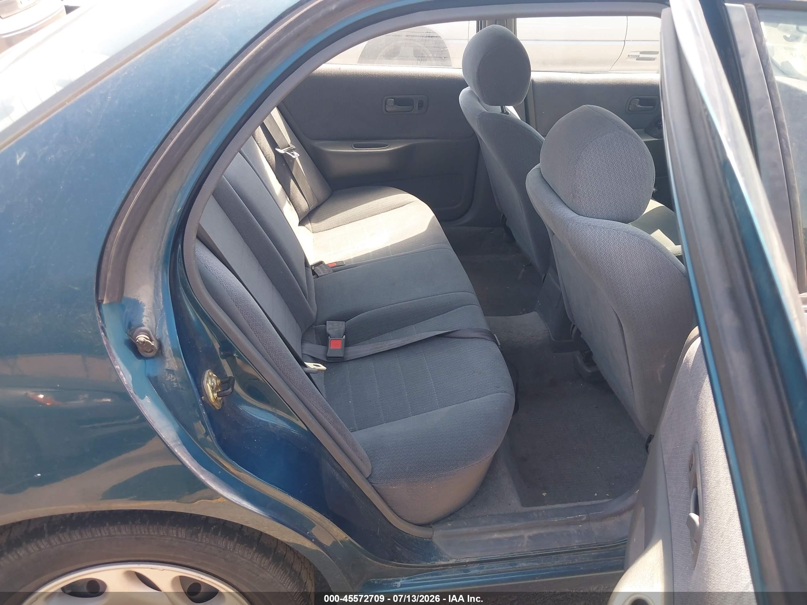 1996 Nissan Altima Xe/gxe/se/gle Blue vin: 1N4BU31D2TC186696