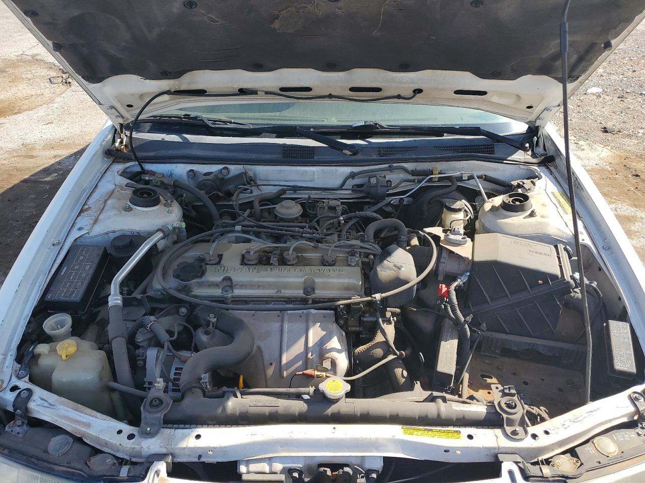 1994 Nissan Altima Xe White vin: 1N4BU31D3RC109022