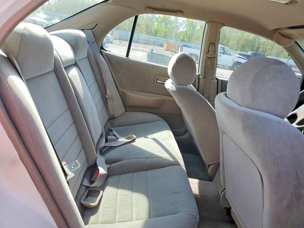 1994 Nissan Altima Xe White vin: 1N4BU31D3RC109022
