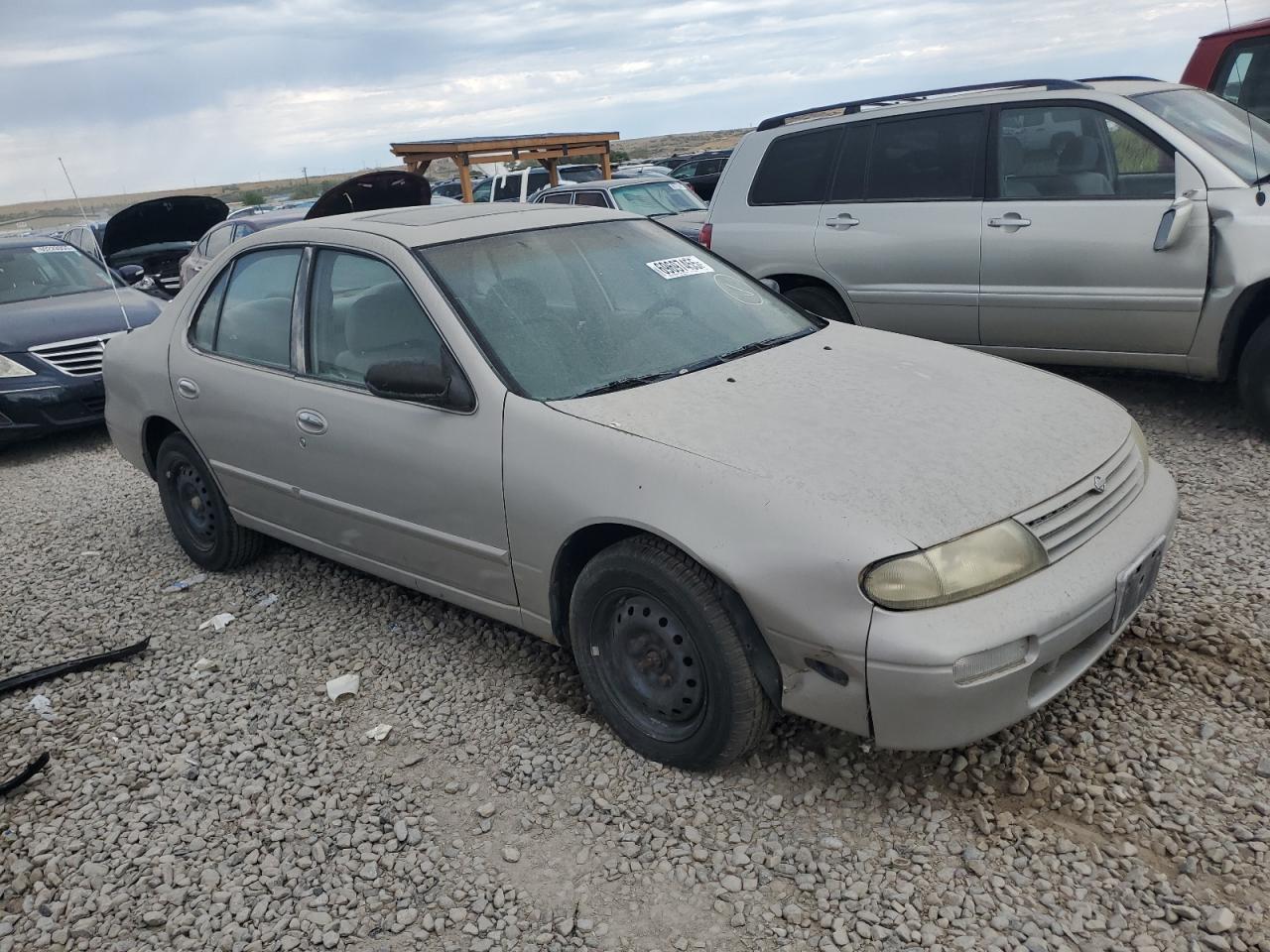 1995 Nissan Altima Xe Серебряный vin: 1N4BU31D5SC184567
