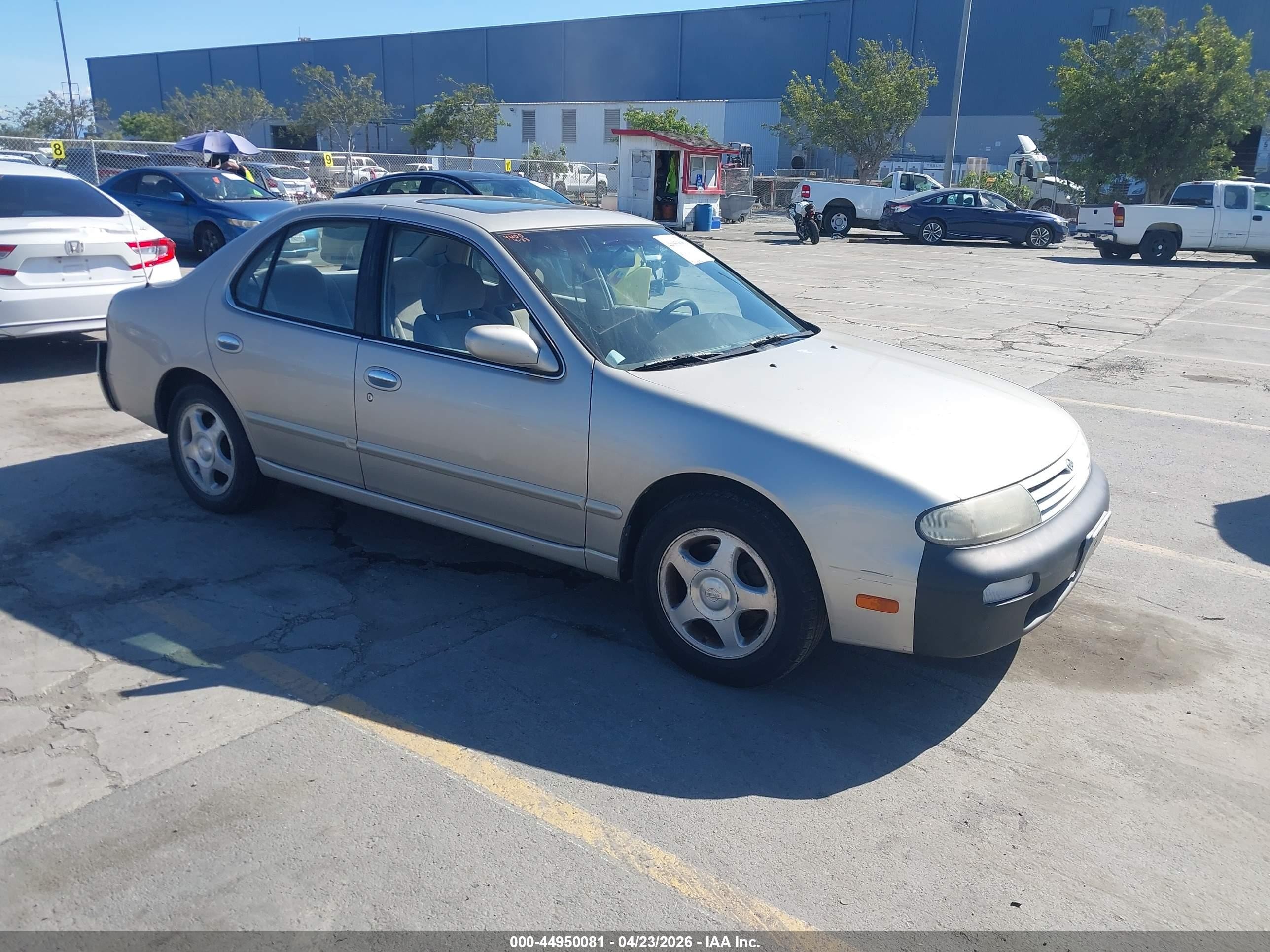 1995 Nissan Altima Xe/gxe/se/gle Коричневый vin: 1N4BU31D6SC216670