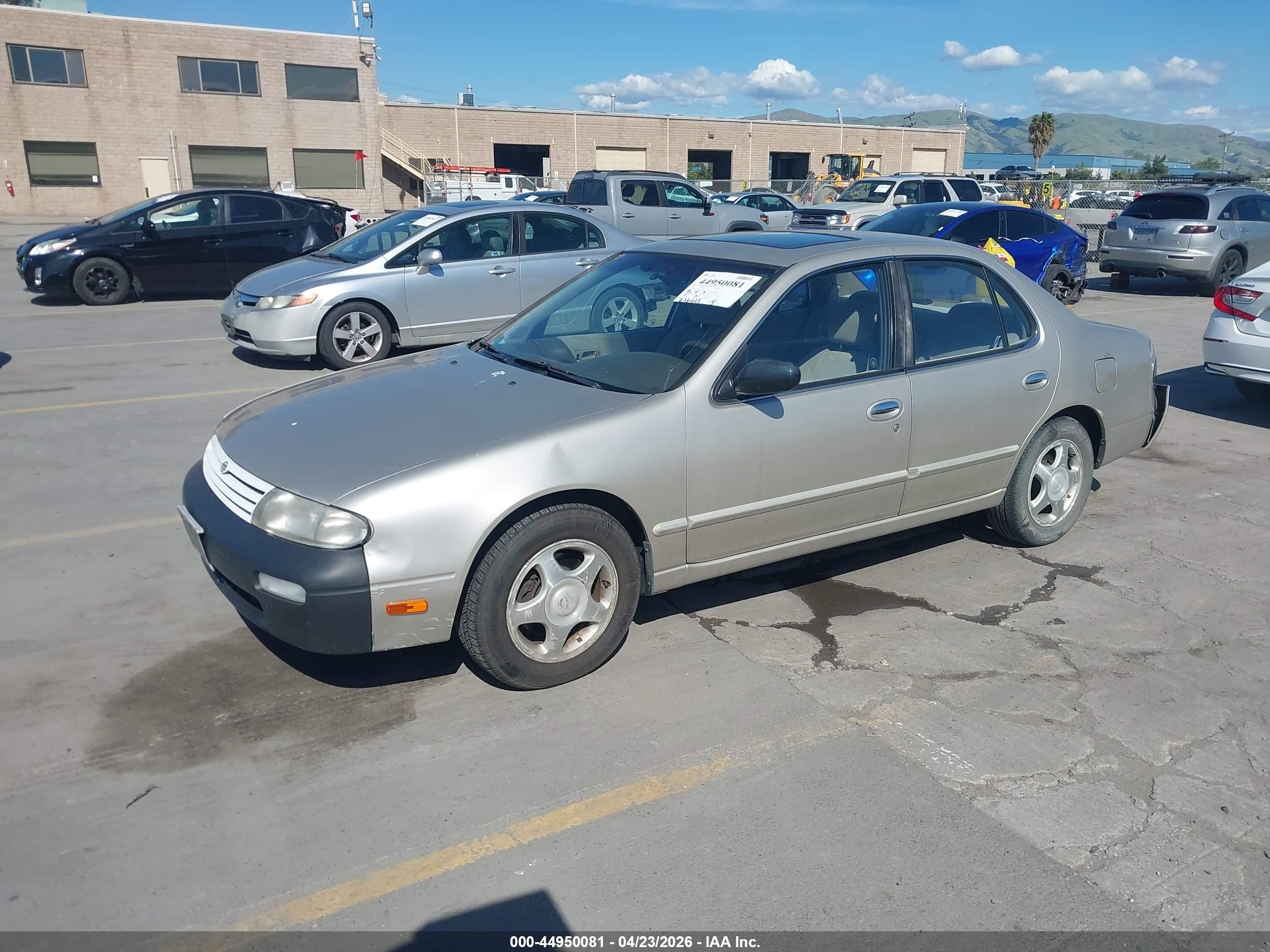 1995 Nissan Altima Xe/gxe/se/gle Brown vin: 1N4BU31D6SC216670
