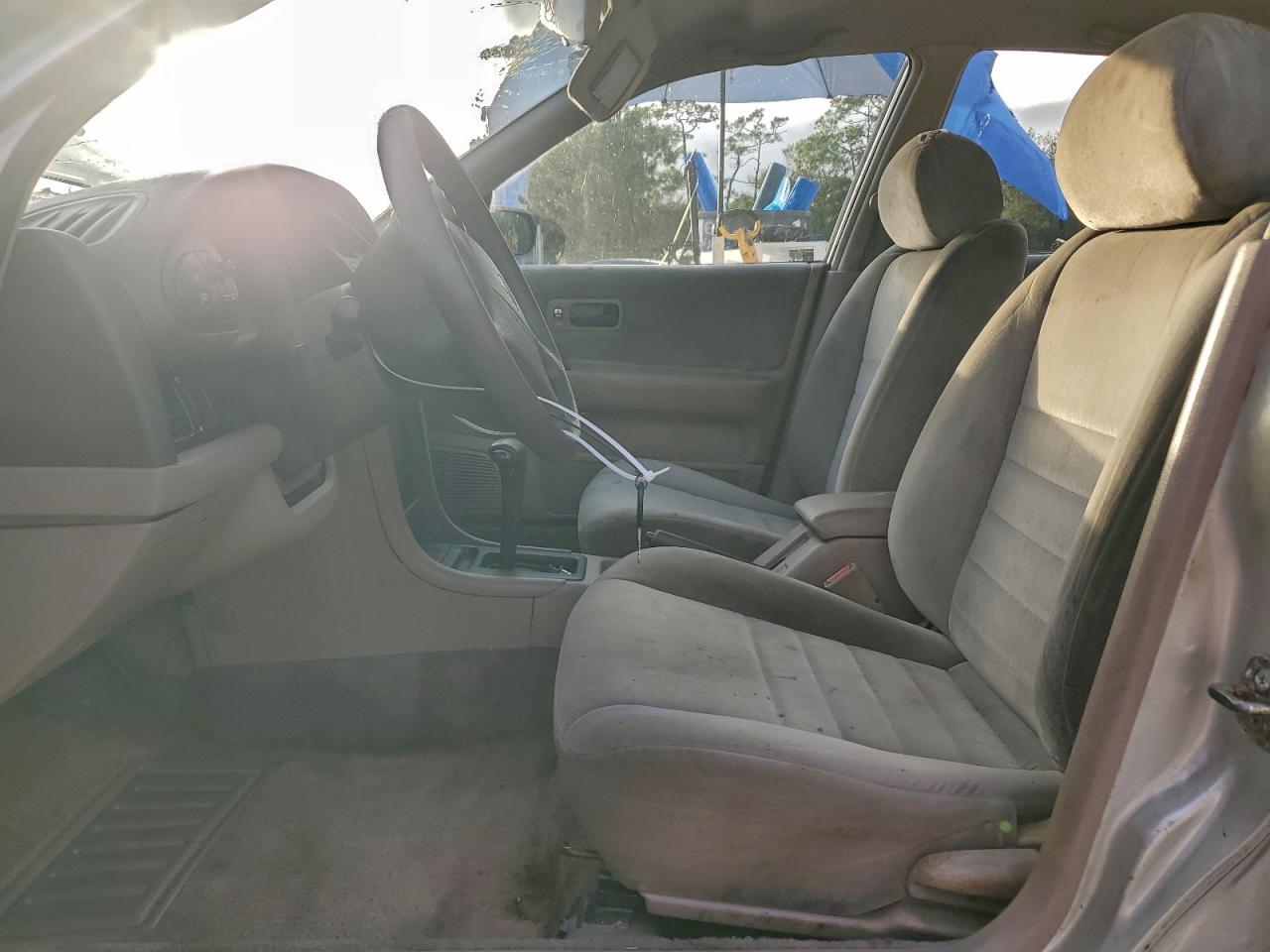1994 Nissan Altima Xe Silver vin: 1N4BU31D7RC134232