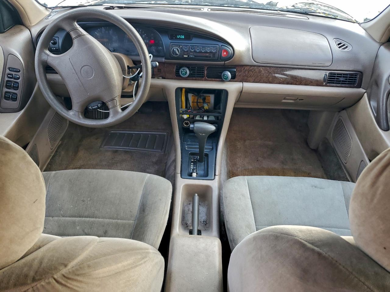 1994 Nissan Altima Xe Silver vin: 1N4BU31D7RC134232