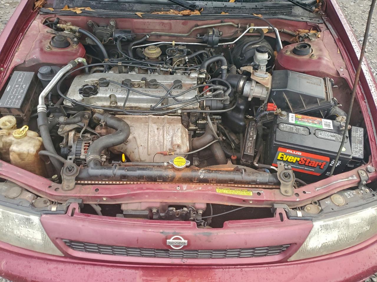 1994 Nissan Altima Xe Burgundy vin: 1N4BU31D7RC220091