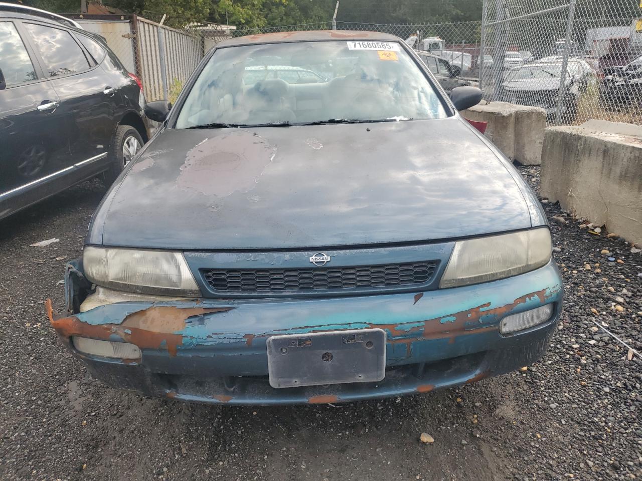 1994 Nissan Altima Xe Green vin: 1N4BU31D7RC249137