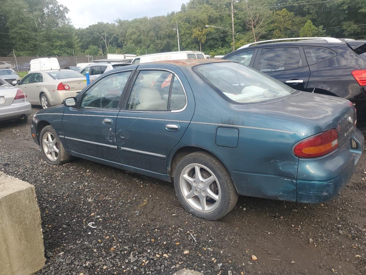 1994 Nissan Altima Xe Green vin: 1N4BU31D7RC249137