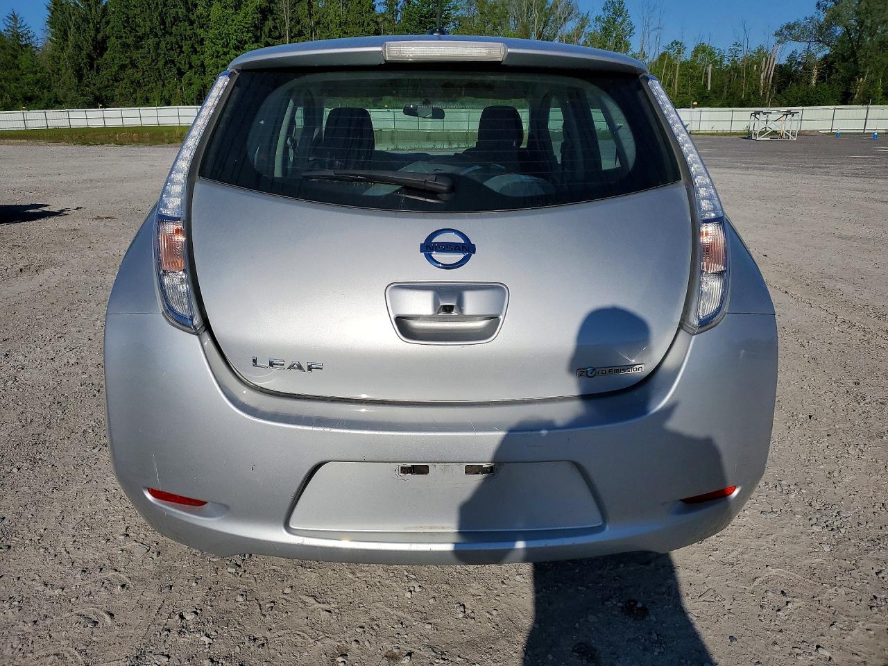 2017 Nissan Leaf Sv Silver vin: 1N4BZ0CP0HC310284