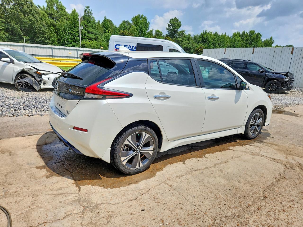2020 Nissan Leaf Sv Plus White vin: 1N4BZ1CP7LC305193