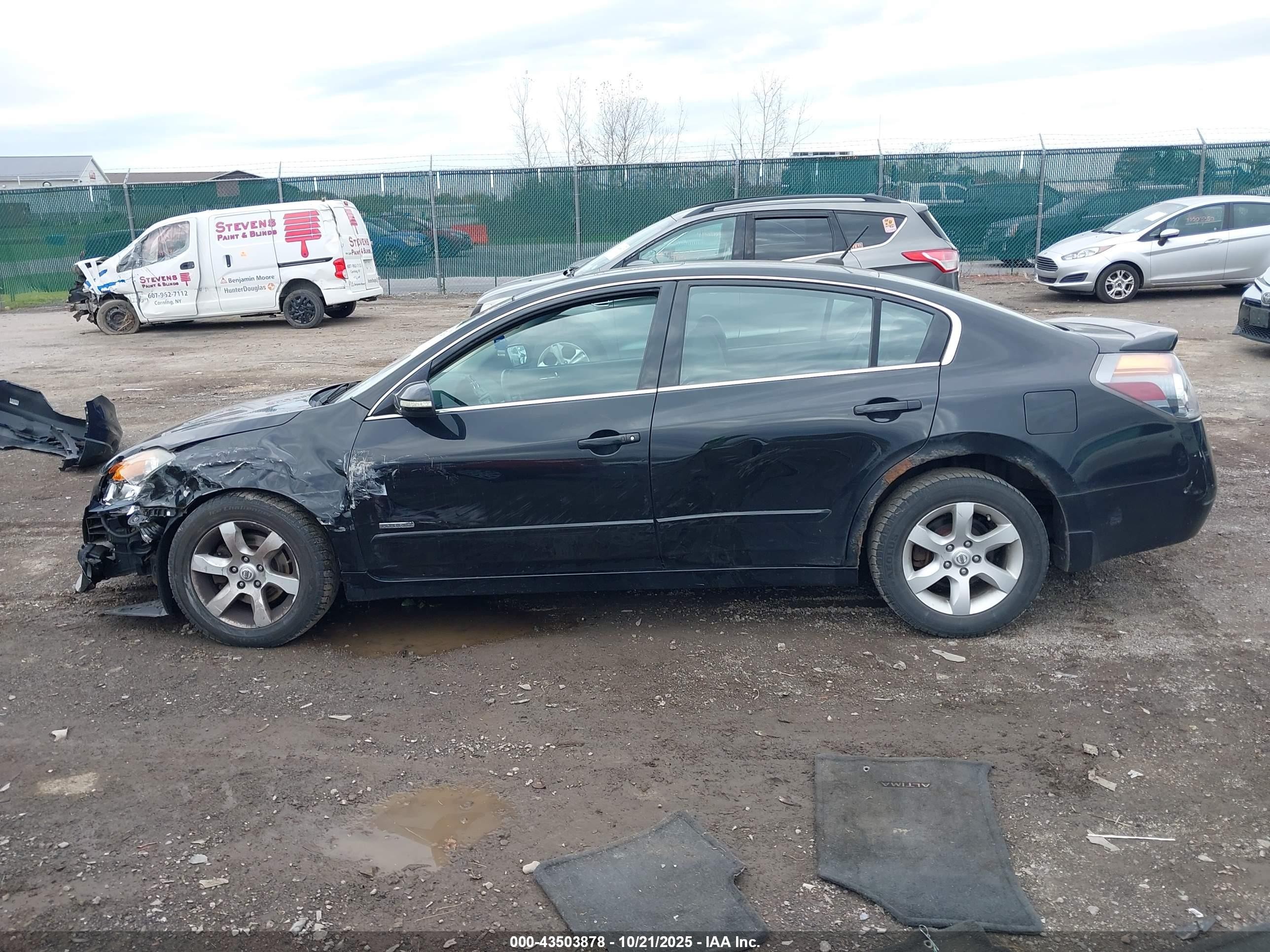 2008 Nissan Altima Hybrid   Black vin: 1N4CL21E08C256455