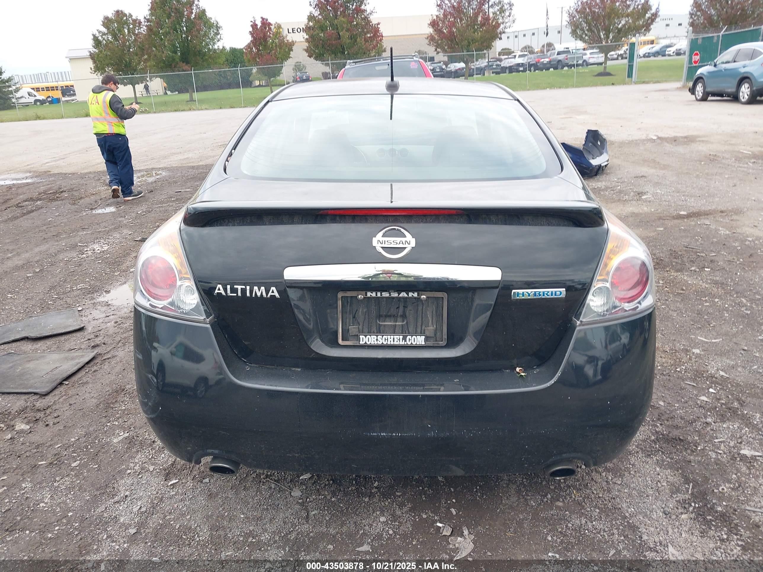 2008 Nissan Altima Hybrid   Black vin: 1N4CL21E08C256455