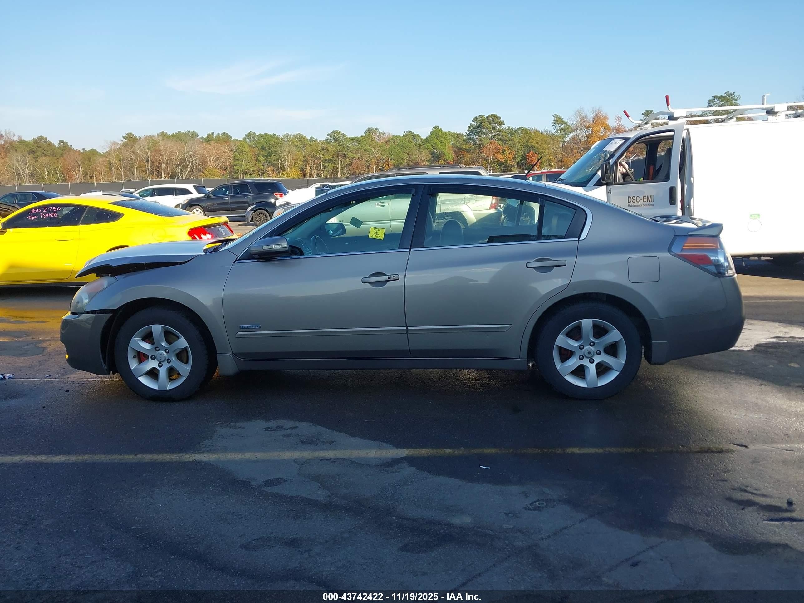 2008 Nissan Altima Hybrid   Gray vin: 1N4CL21E28C159659