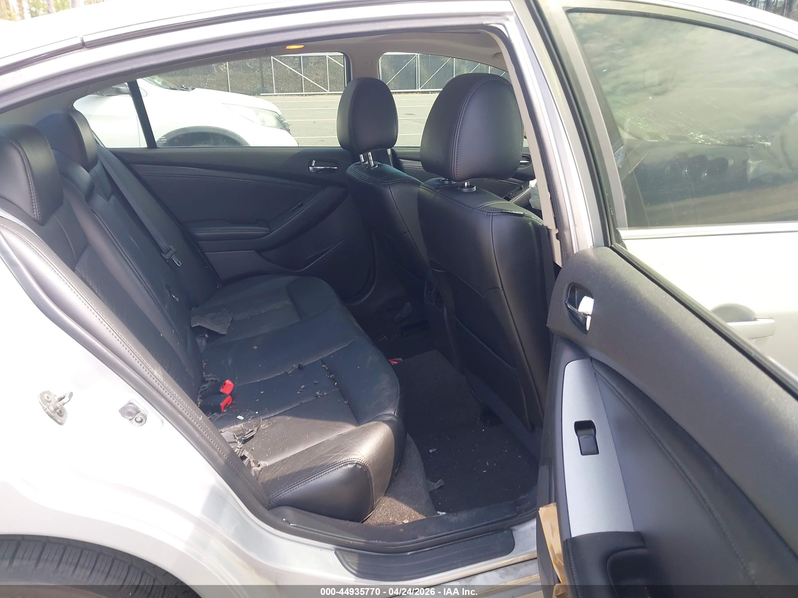 2008 Nissan Altima Hybrid   Silver vin: 1N4CL21E28C215518