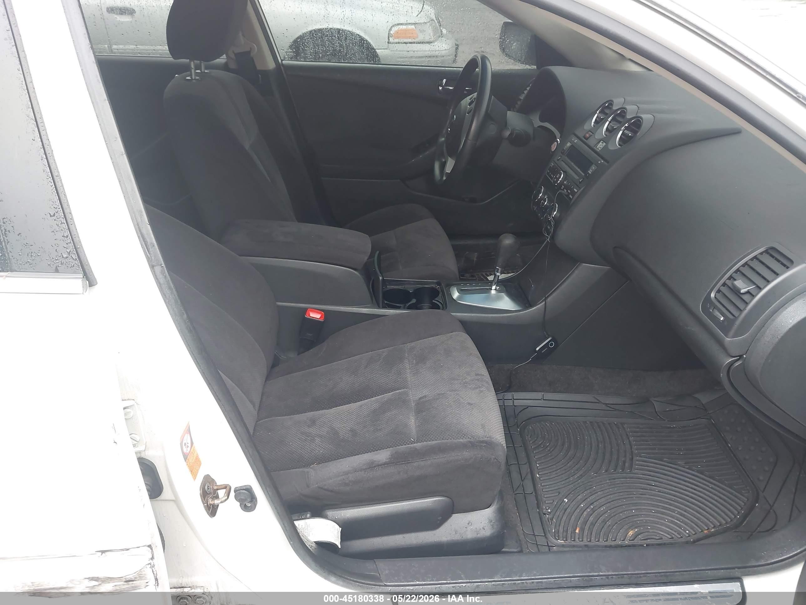 2009 Nissan Altima Hybrid   White vin: 1N4CL21E39C182370