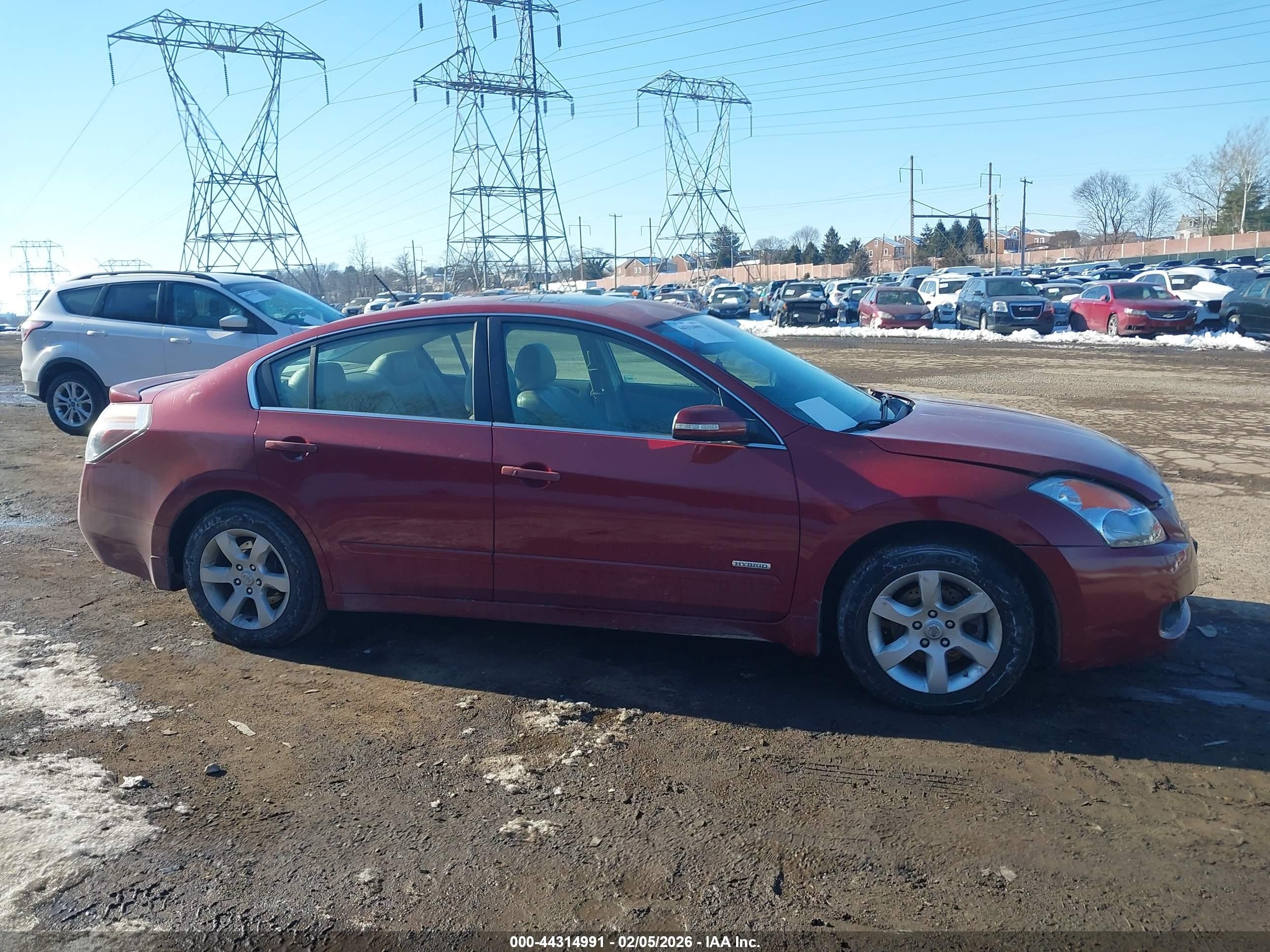 2008 Nissan Altima Hybrid   Red vin: 1N4CL21E48C173000
