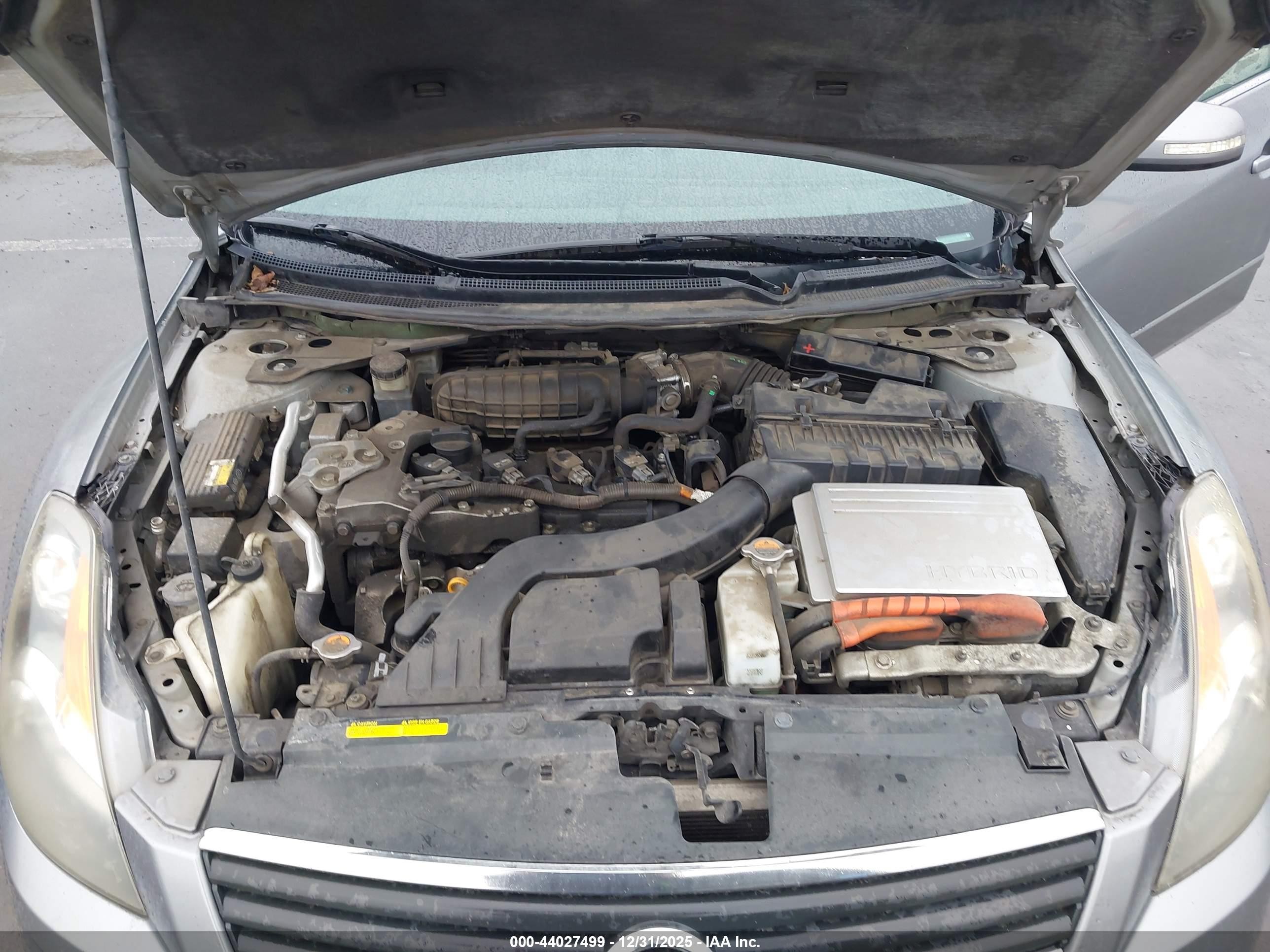2008 Nissan Altima Hybrid   Silver vin: 1N4CL21E48C200941