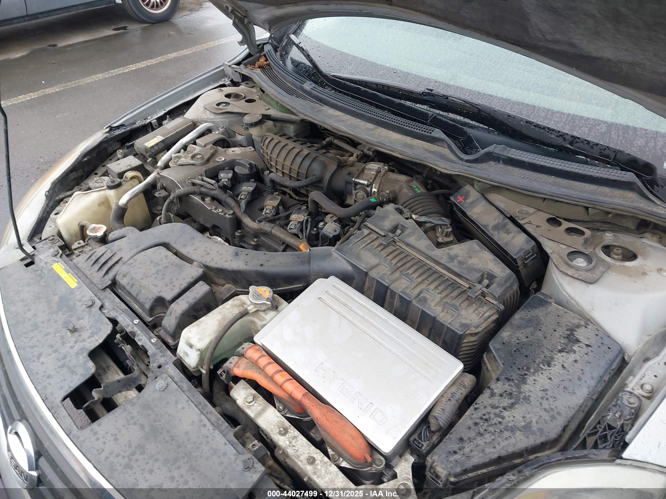 2008 Nissan Altima Hybrid   Silver vin: 1N4CL21E48C200941