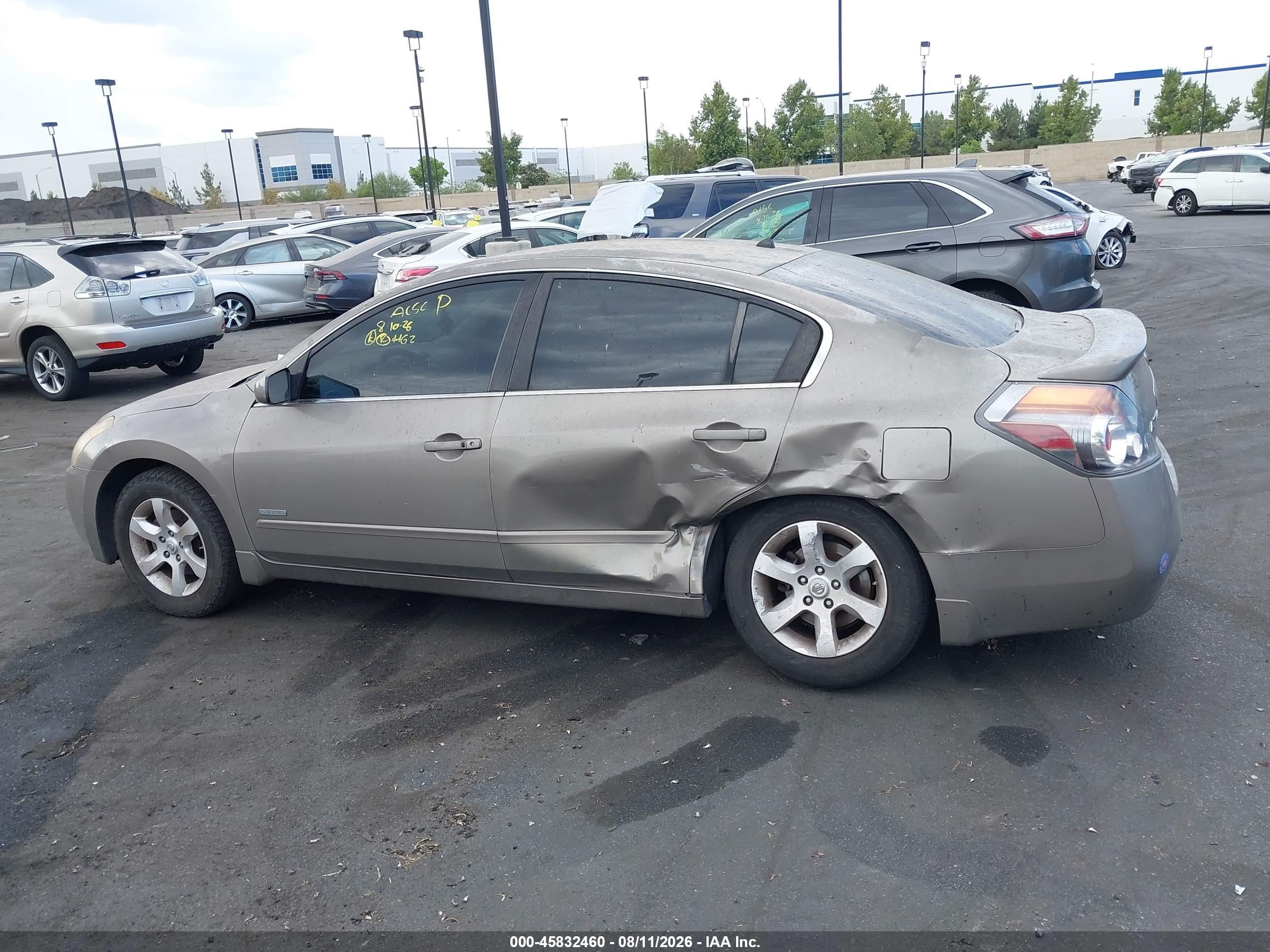 2007 Nissan Altima Hybrid   Gold vin: 1N4CL21E57C221523