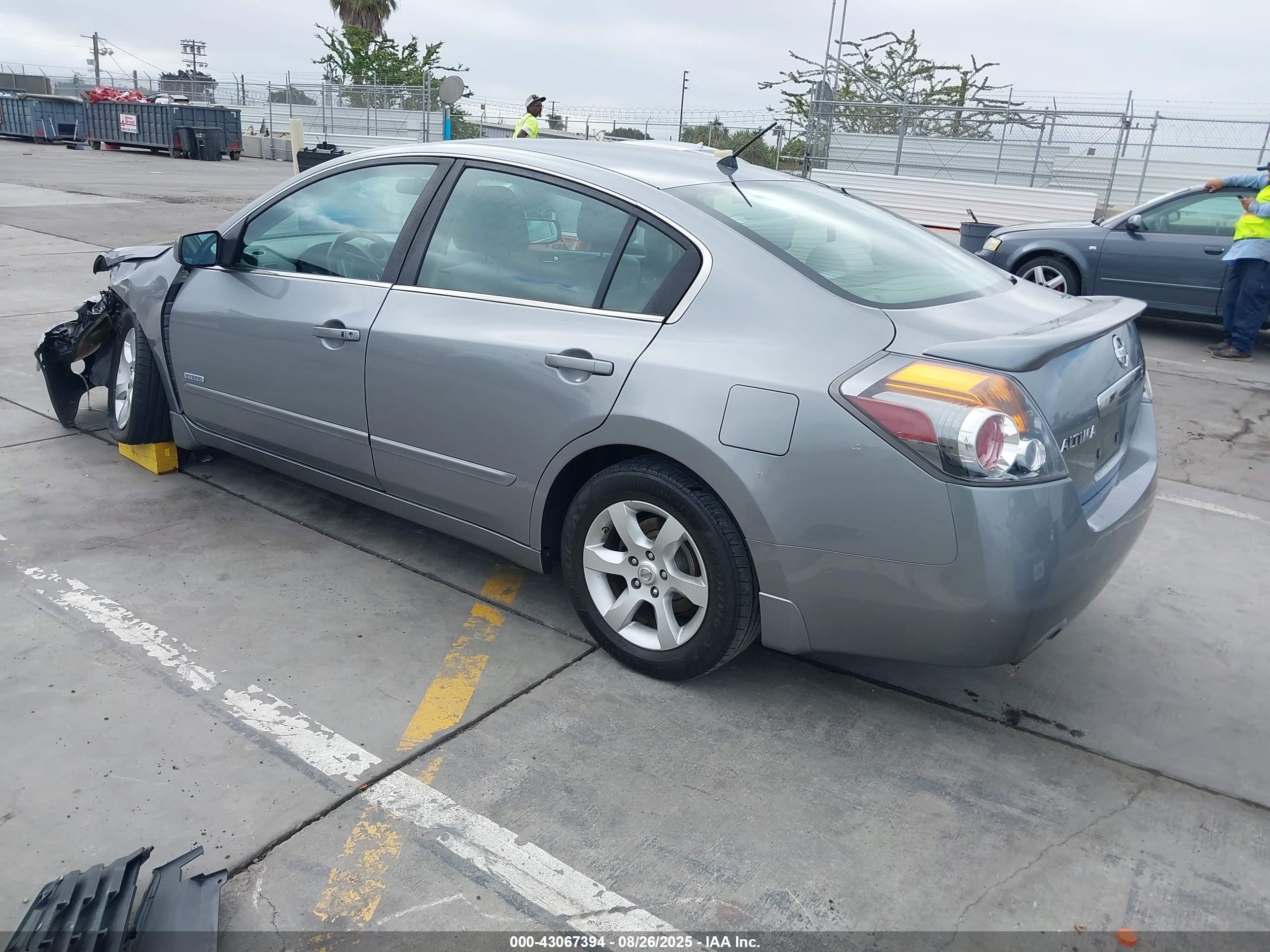 2007 Nissan Altima Hybrid   Gray vin: 1N4CL21E67C231638