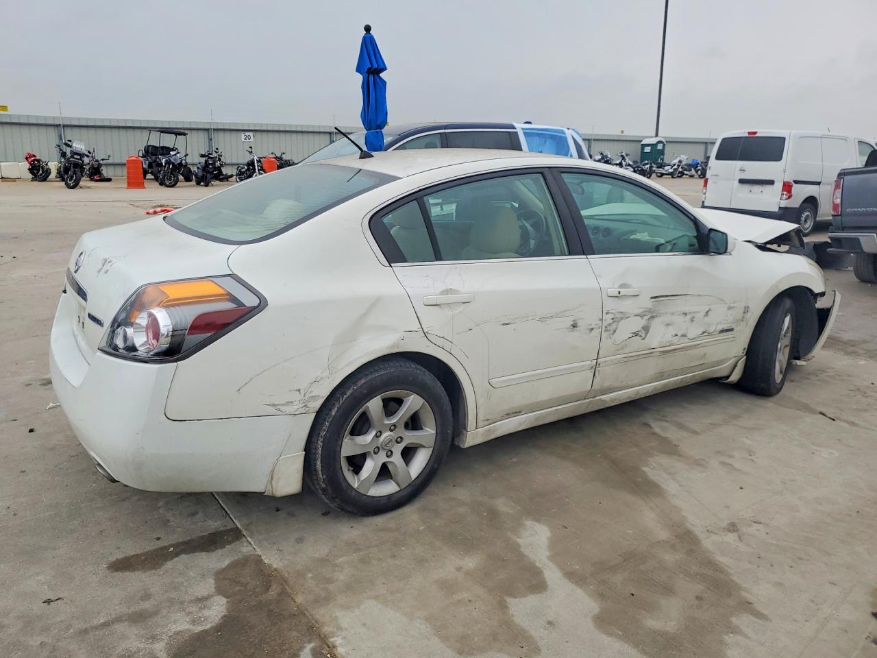 2009 Nissan Altima Hybrid White vin: 1N4CL21E69C128903