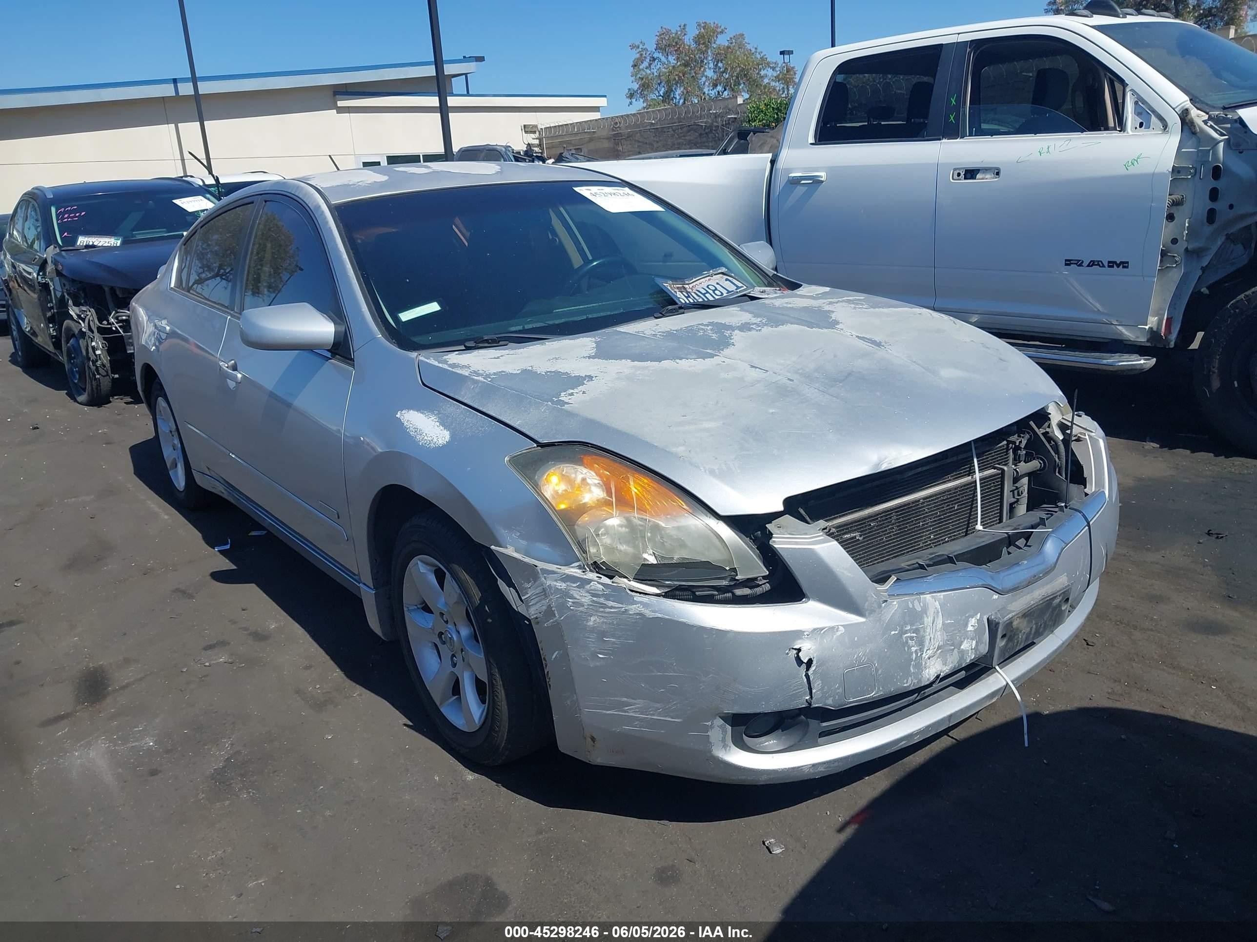 2007 Nissan Altima Hybrid   Silver vin: 1N4CL21E77C178853