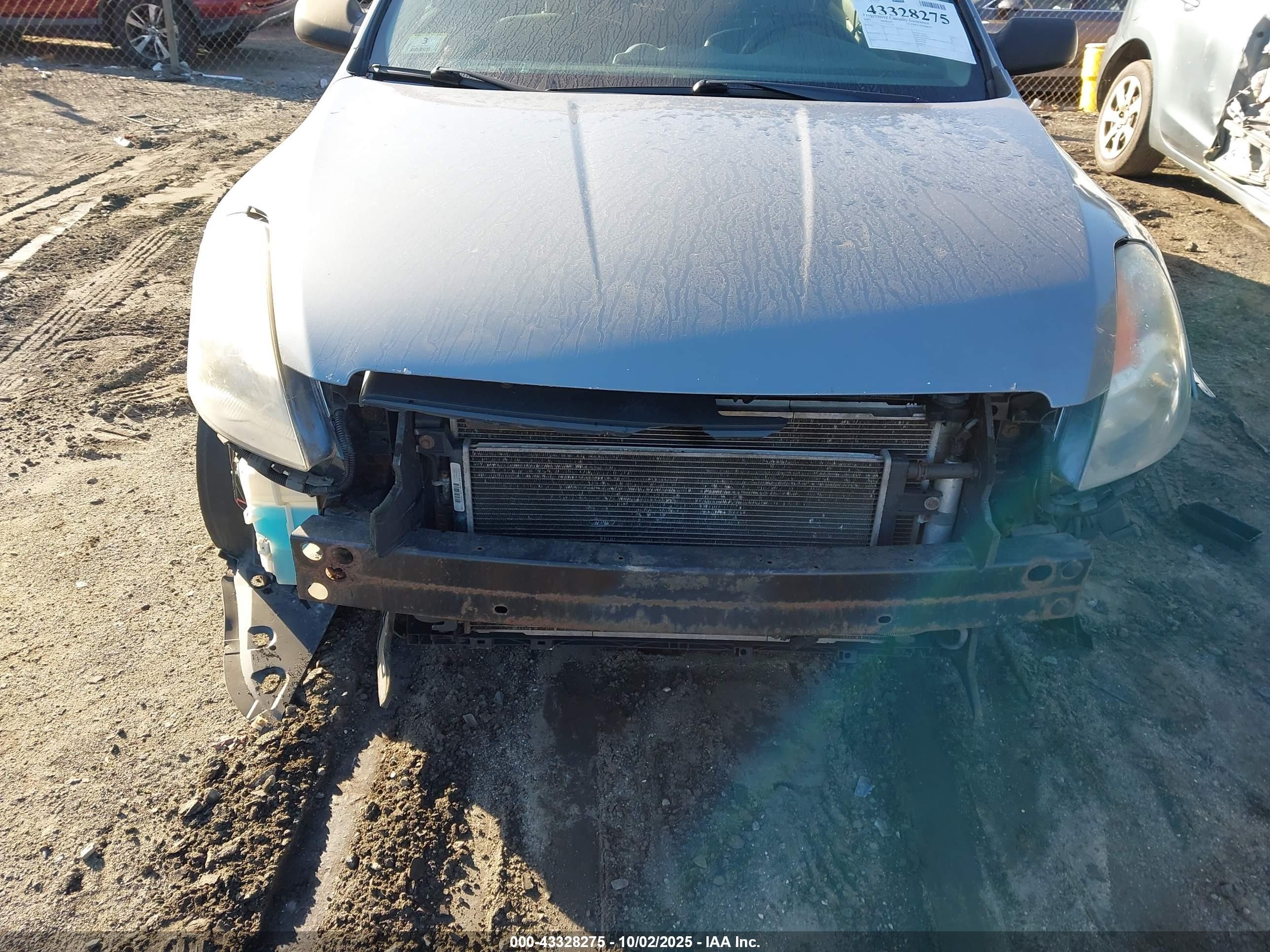 2007 Nissan Altima Hybrid   Silver vin: 1N4CL21E77C237223