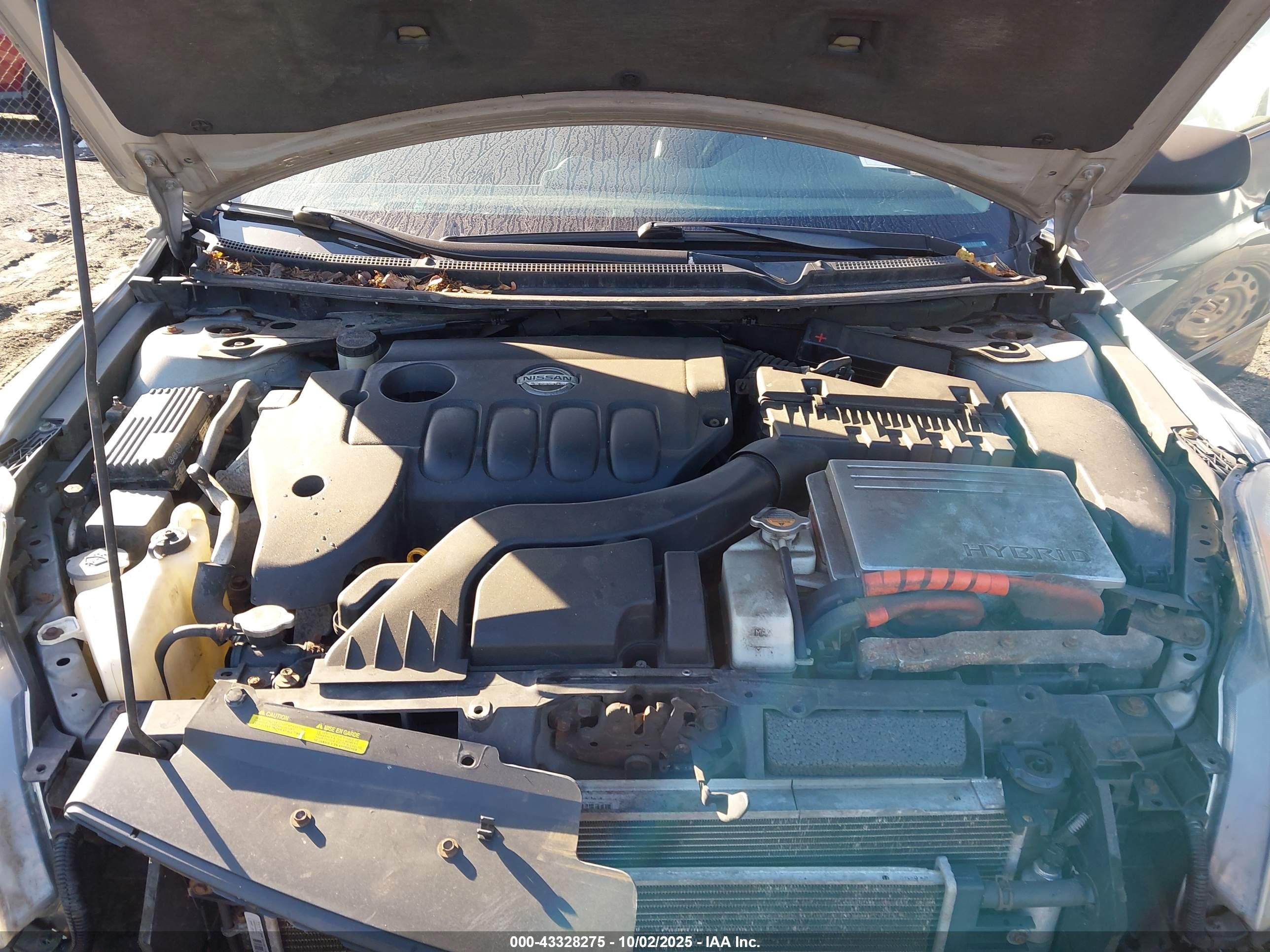 2007 Nissan Altima Hybrid   Silver vin: 1N4CL21E77C237223